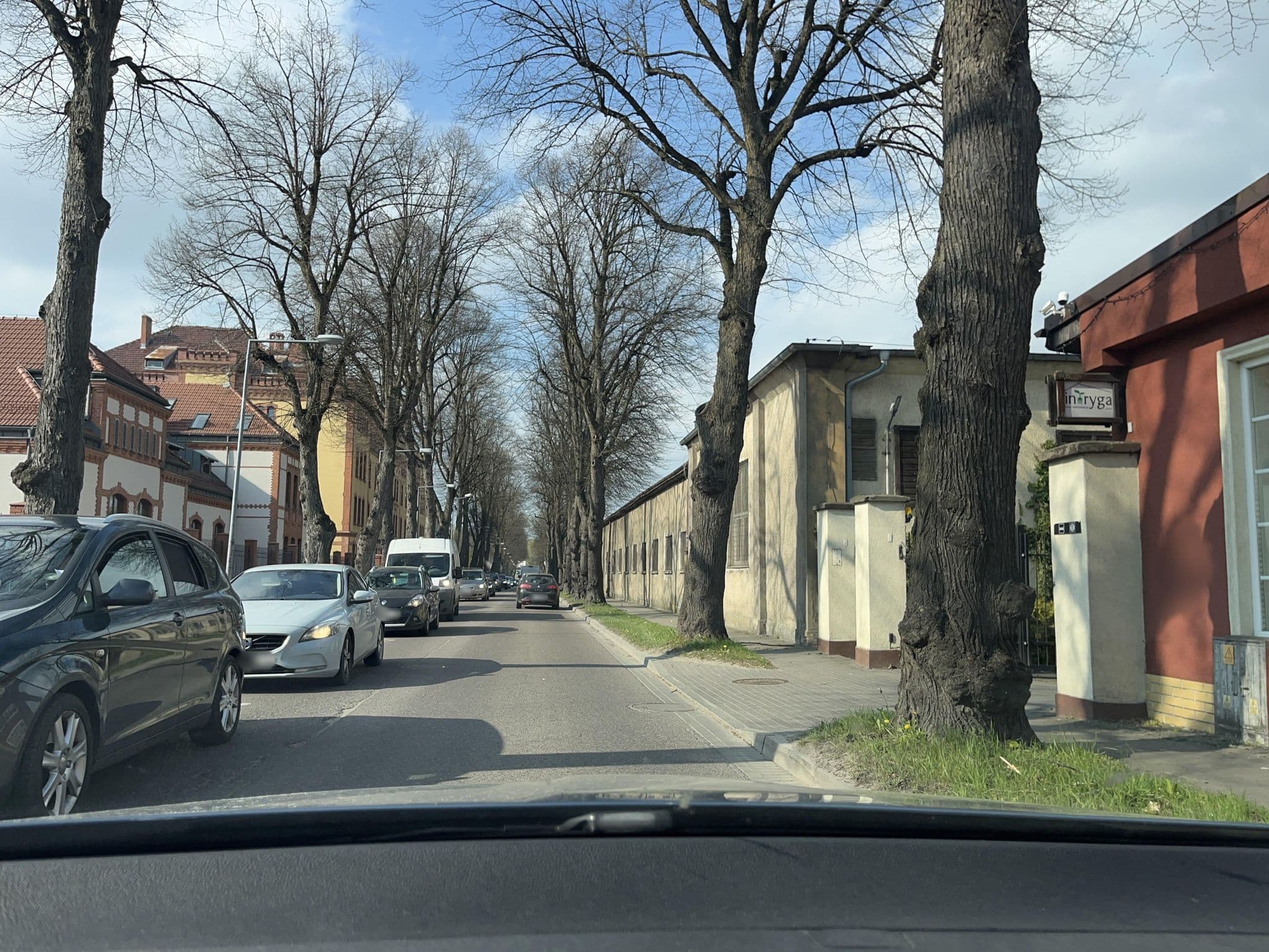 Street view near Villa& restauracja Intryga, Słupsk — © ptks (CC BY-SA · Mapillary)