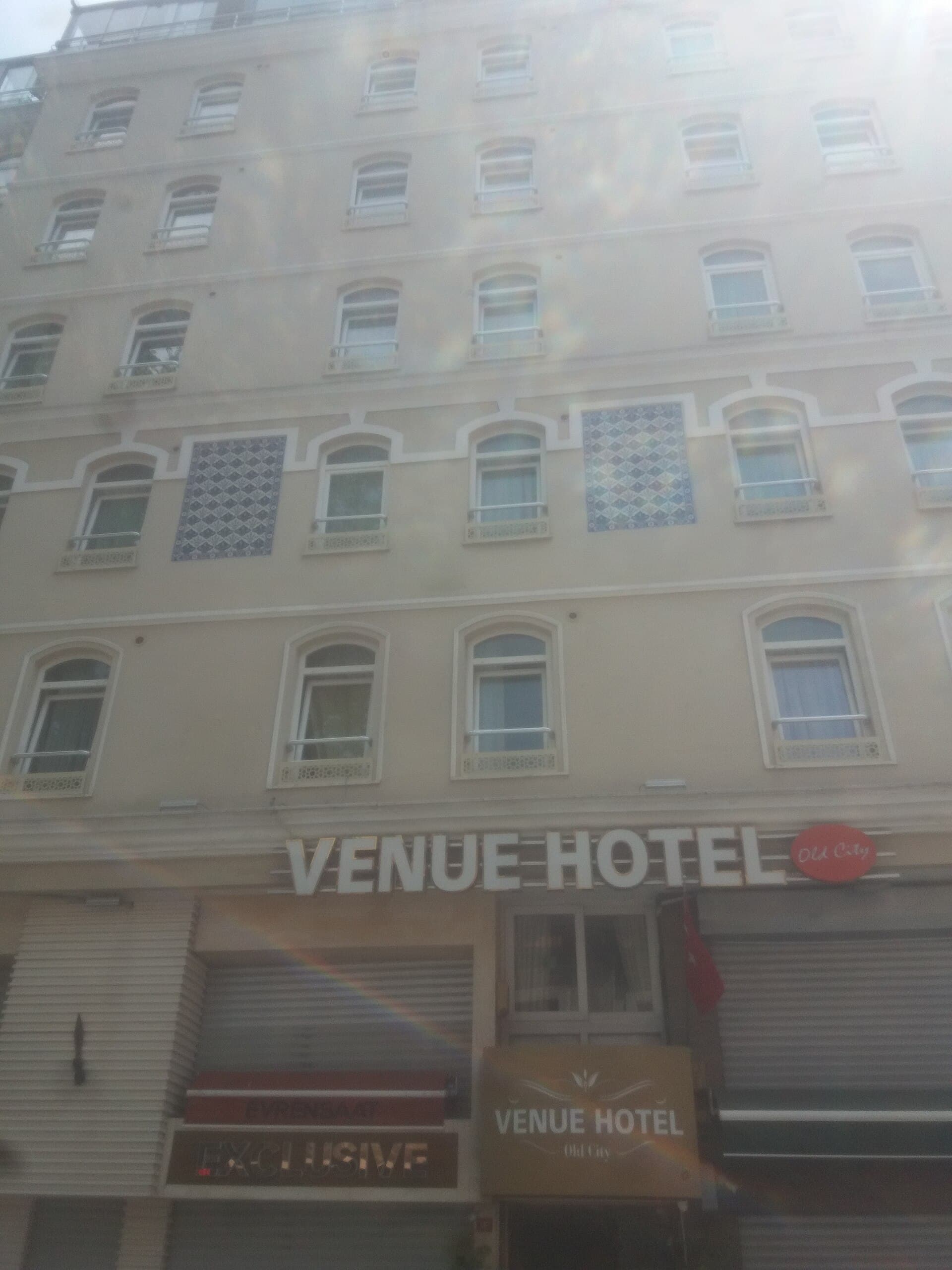 Venue Hotel Istanbul Old City (via Wikimedia Commons, CC0)