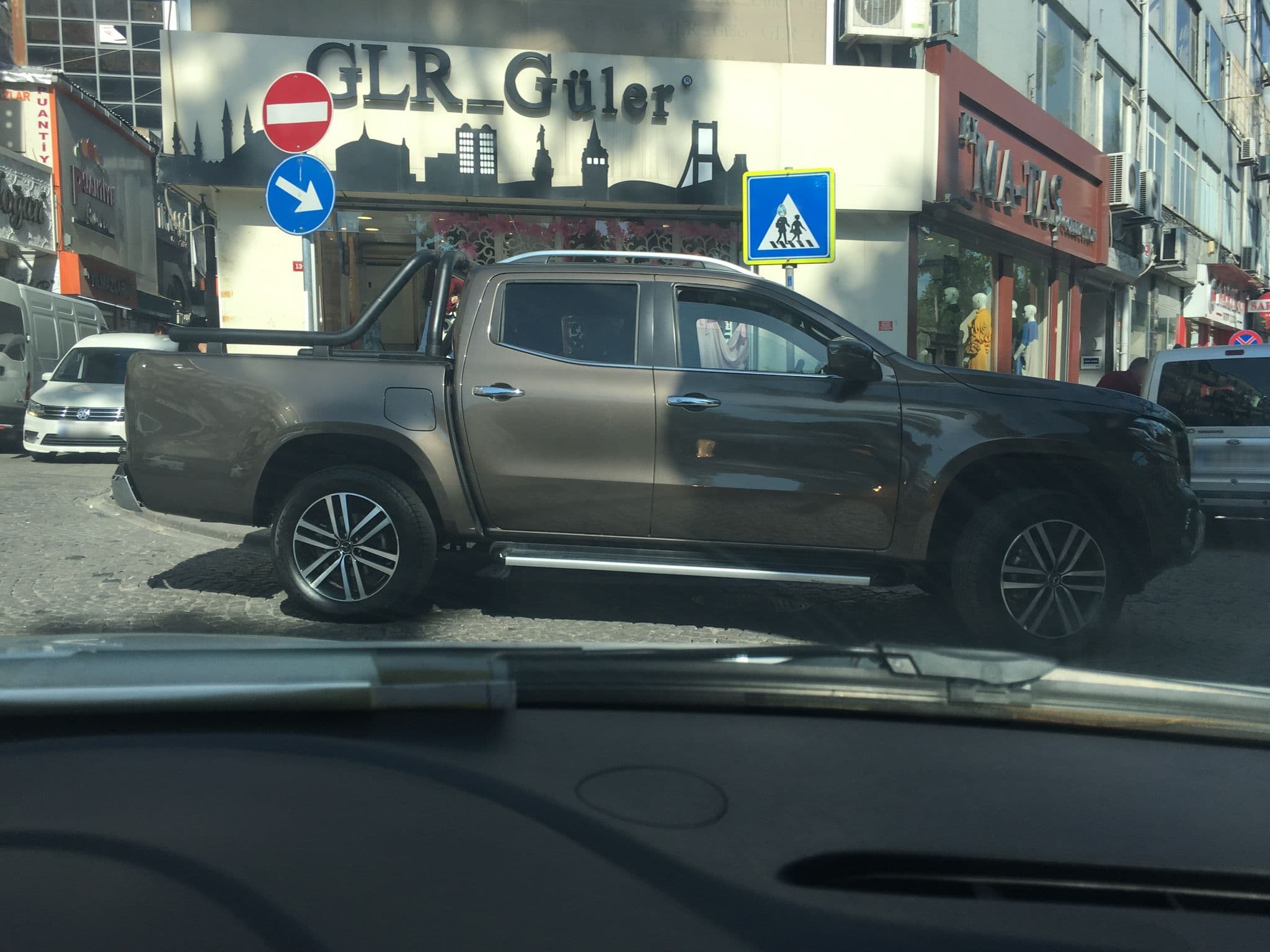Street view near Boss Hotel Sultanahmet, Eminönü