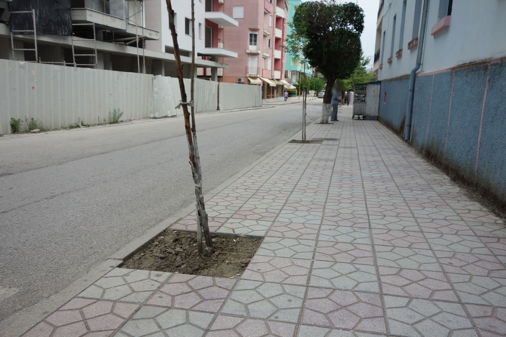 Street view near Keli Guest House, Përmet — © malenki (CC BY-SA · Mapillary)