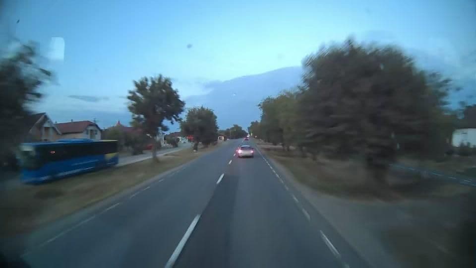 Street view near Domino Residence, Zimandu Nou — © adunonix (CC BY-SA · Mapillary)