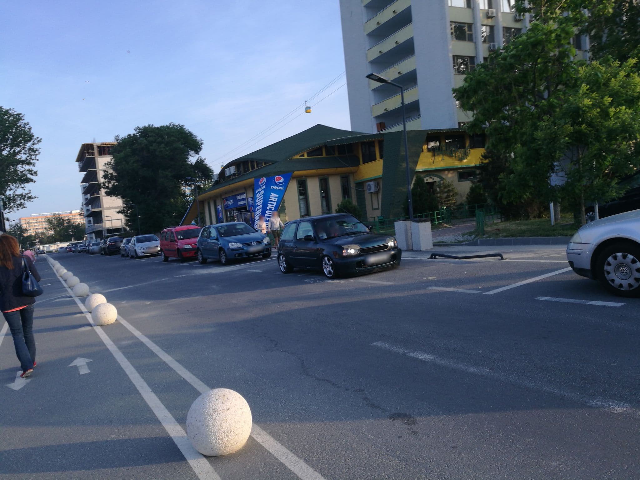Street view near Vila Aquarium, Palazu Mare