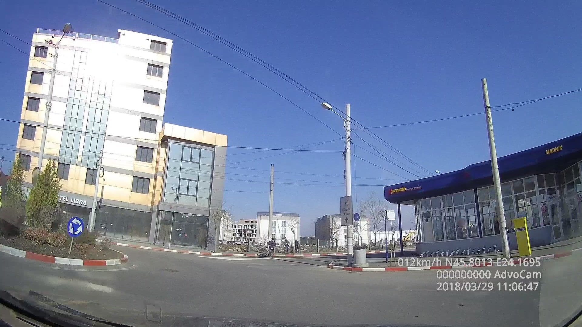 Street view near Hermanns Hotel Sibiu, Sibiu — © tavi (CC BY-SA · Mapillary)