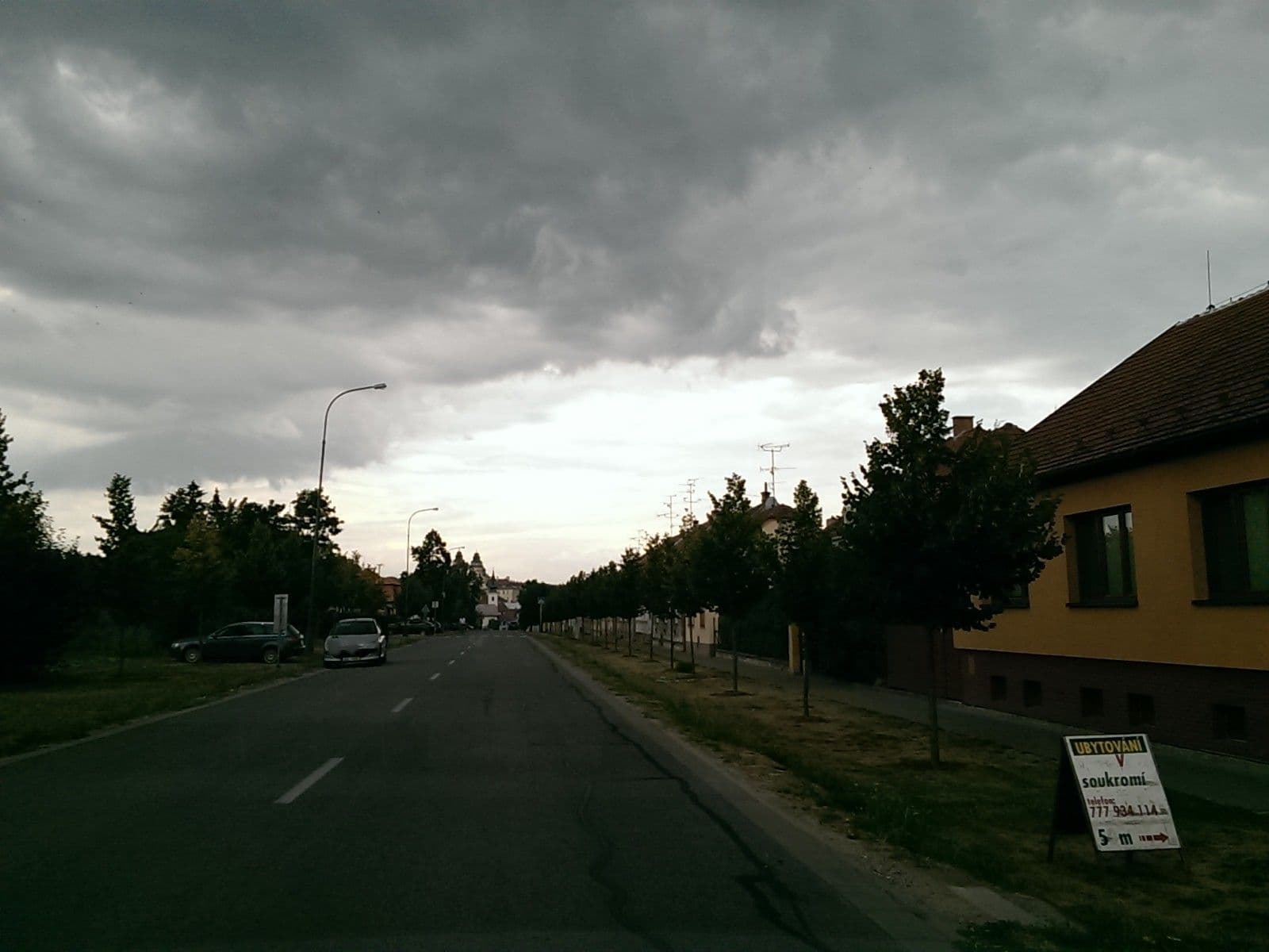 Street view near Ubytování V Aleji, Valtice — © gob (CC BY-SA · Mapillary)
