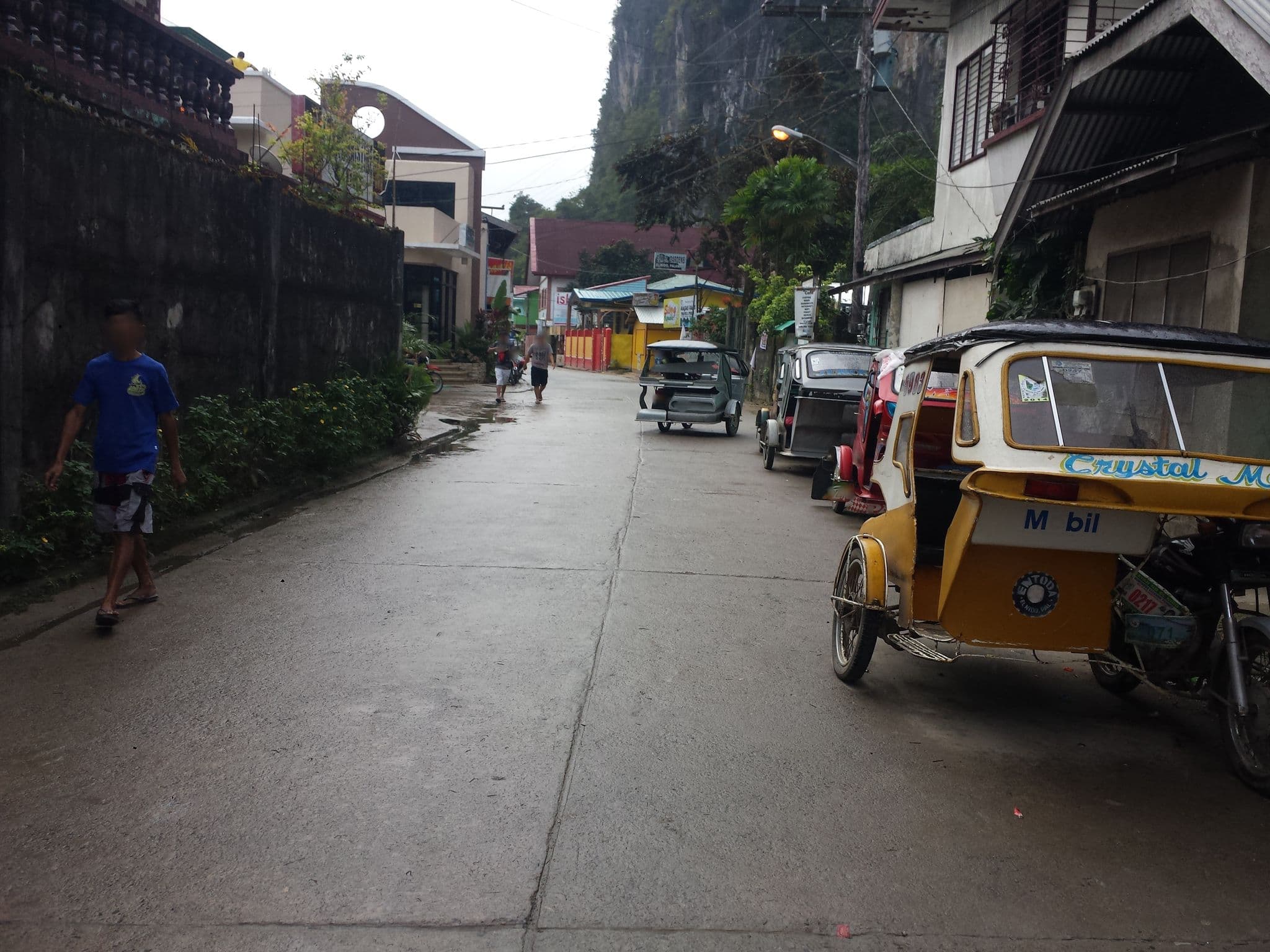 Street view near Rockinnest Boutique Hotel, El Nido