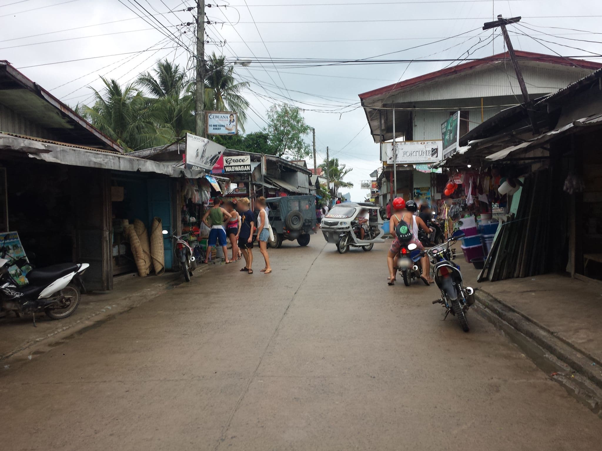Street view near H Hotel El Nido - Vegetarian Vegan Hotel, El Nido