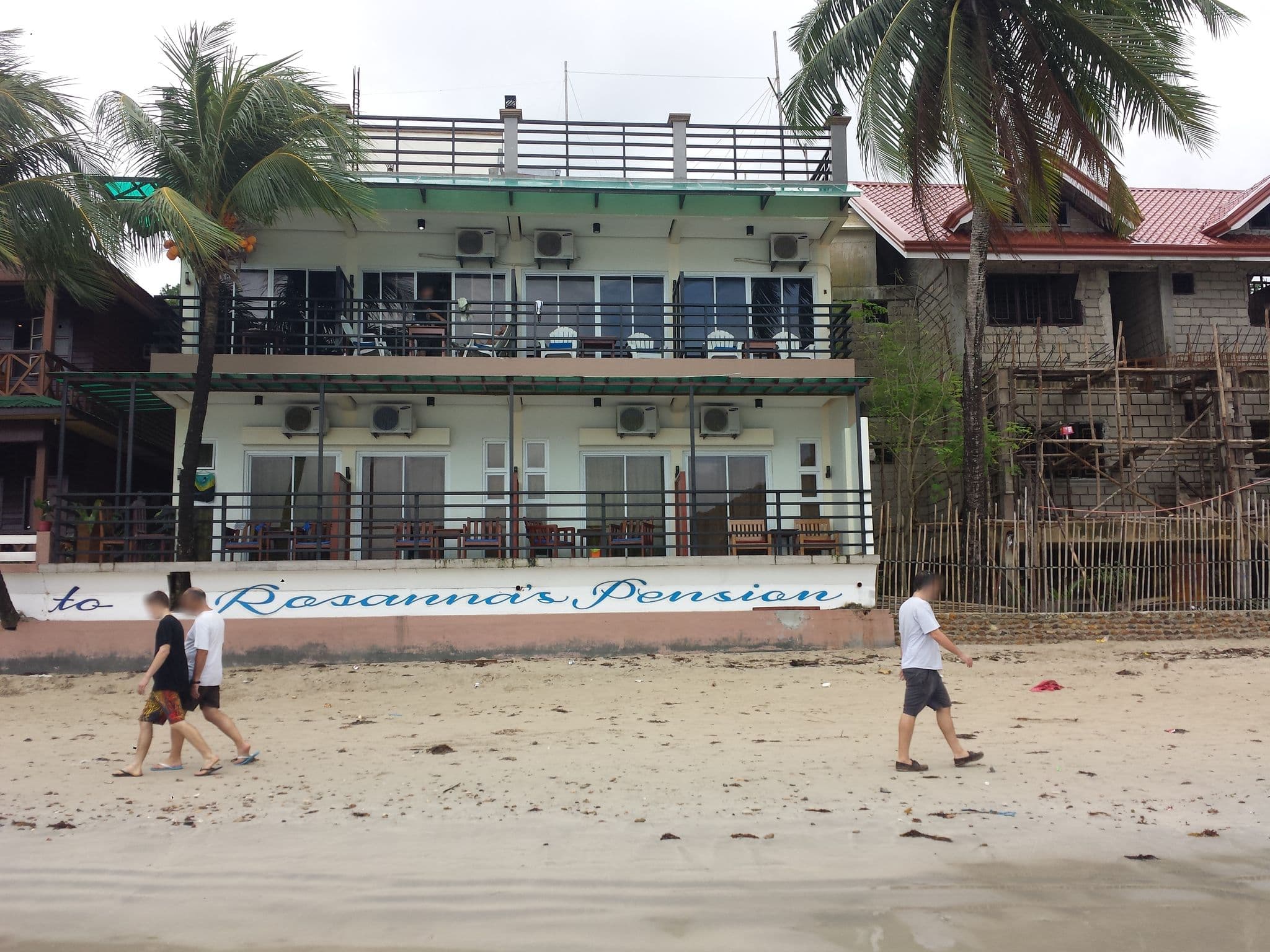Street view near Rosanna's Pension, El Nido