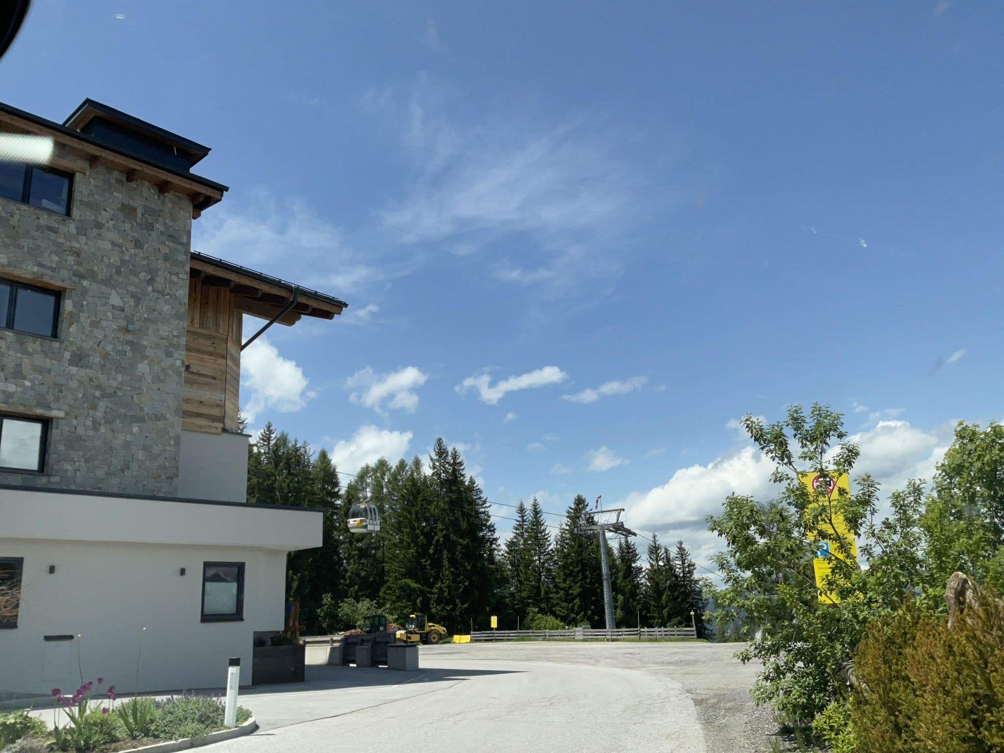 Street view near Hotel Winterer, Schladming