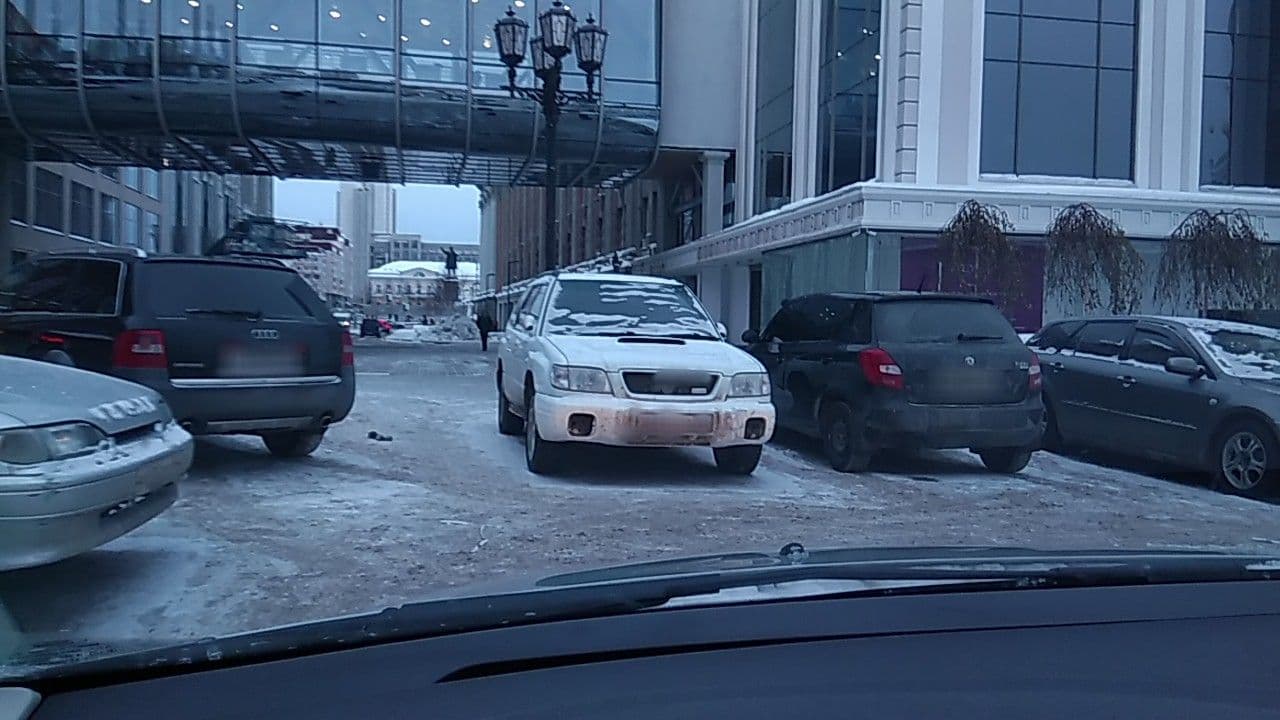 Street view near Gold 1905, Boutique Hotel, Yekaterinburg — © rodionoff (CC BY-SA · Mapillary)