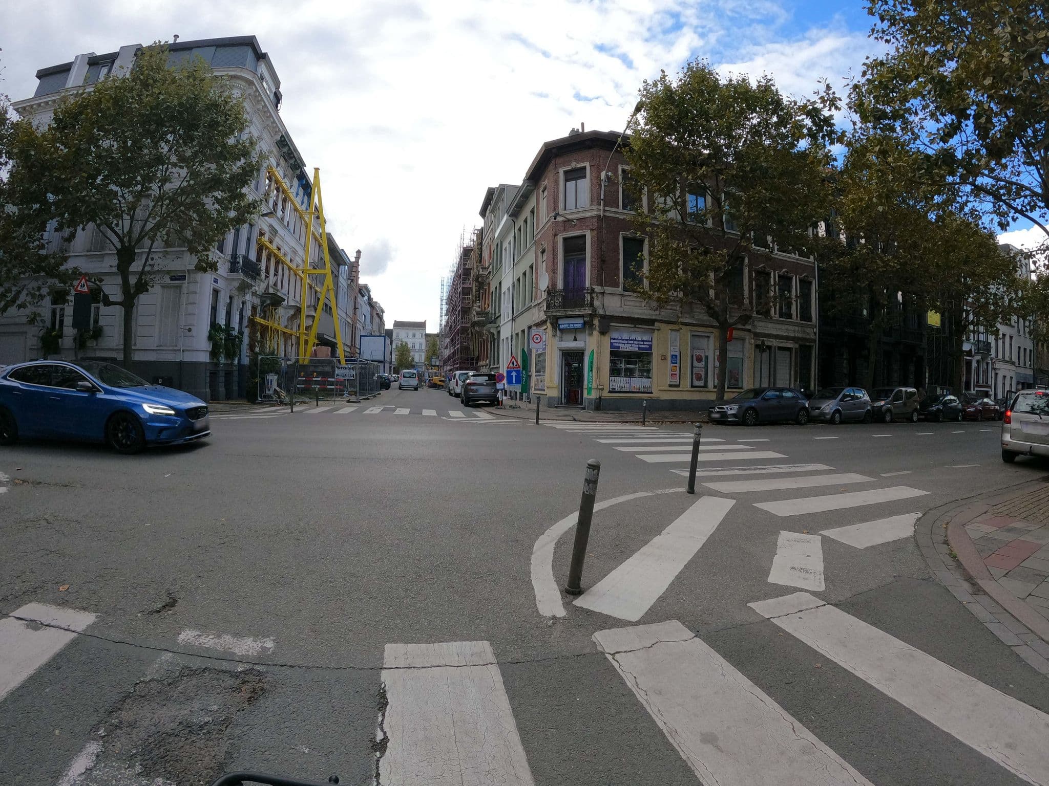 Street view near Goodnight Antwerp, Antwerp — © thibaultmol (CC BY-SA · Mapillary)