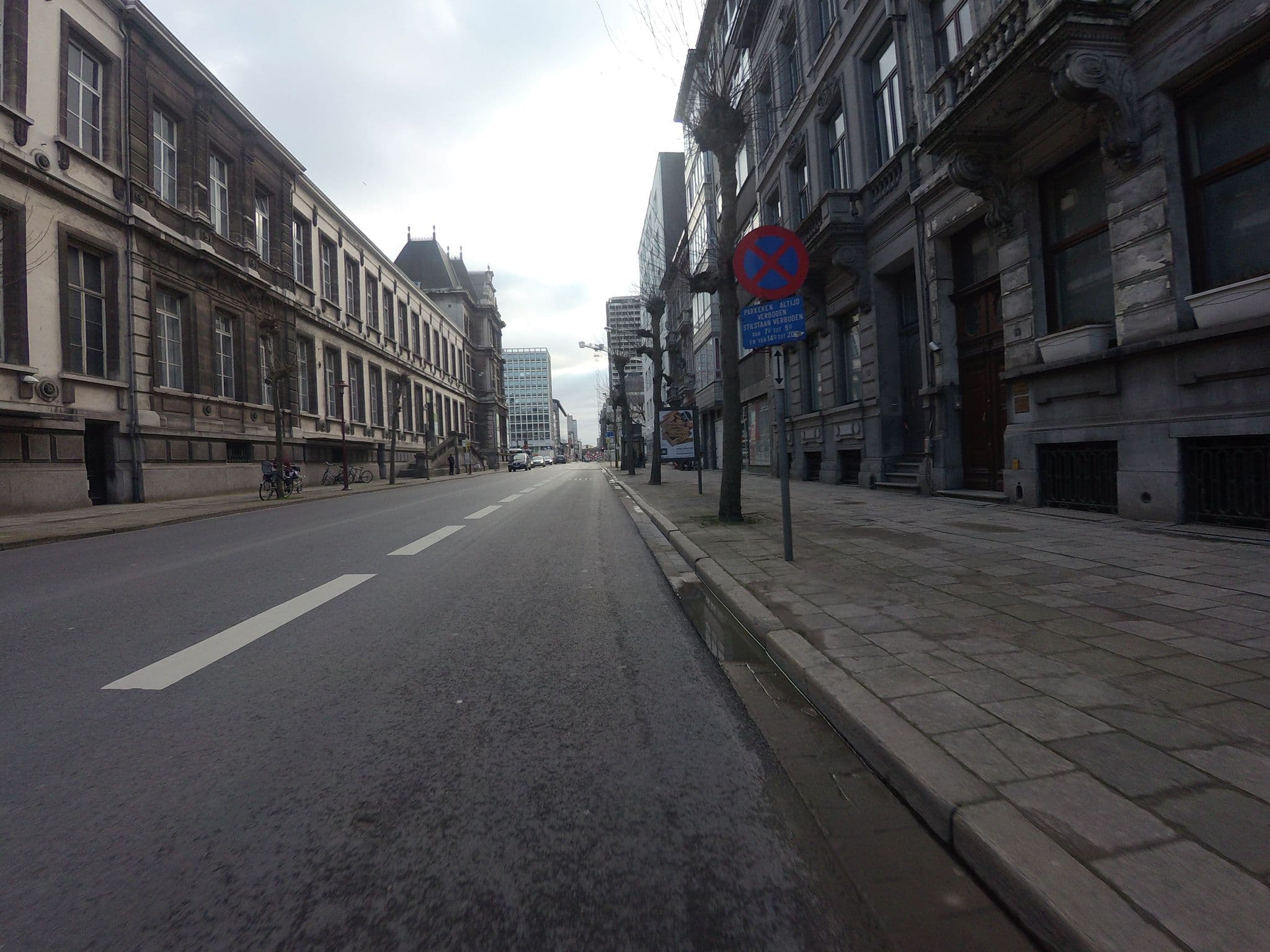 Street view near Roxi Roosevelt, Antwerp — © filipc (CC BY-SA · Mapillary)