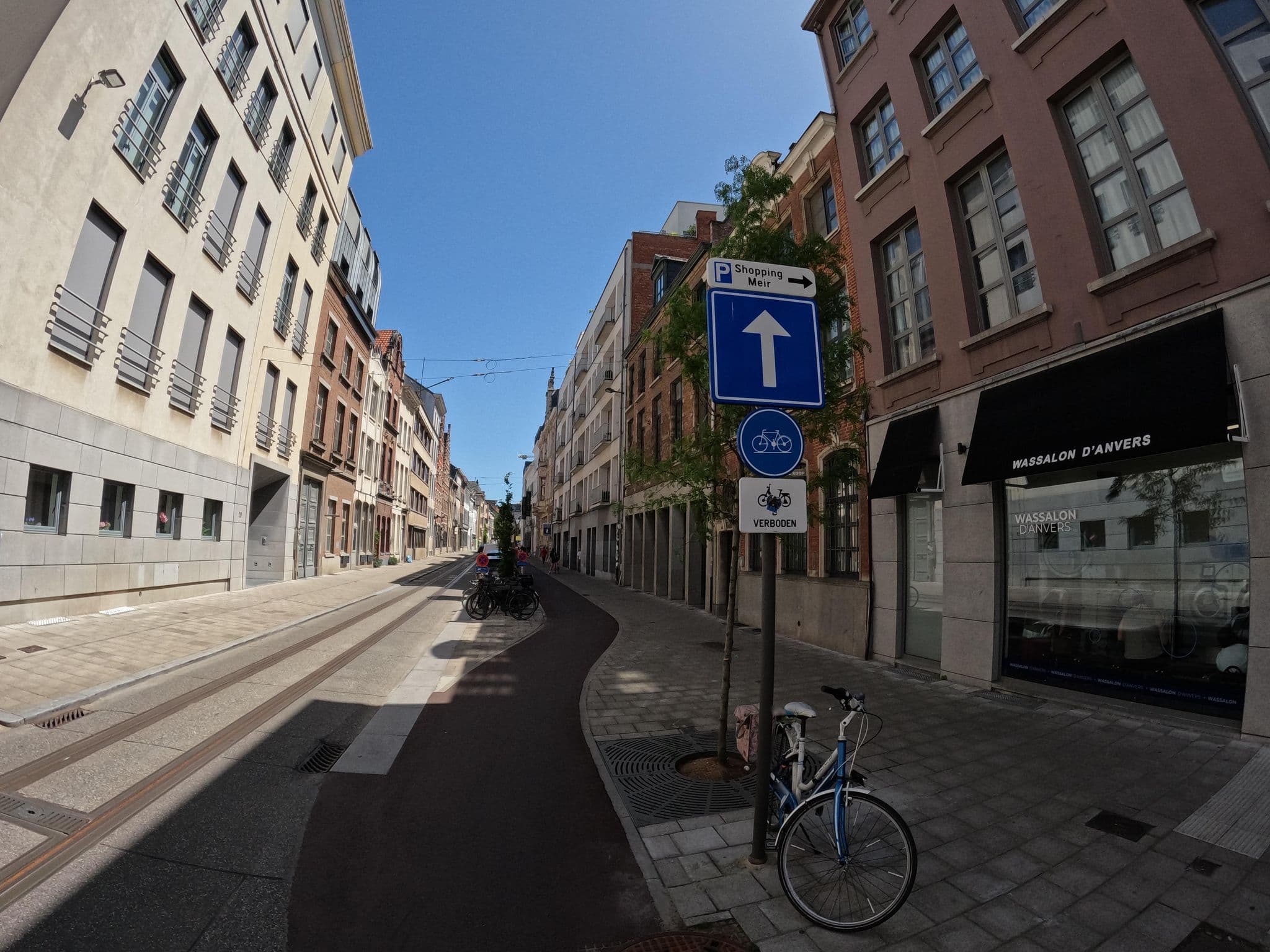 Street view near Hof Markgraaf | Historisch Hotel, Antwerp — © koninklijke (CC BY-SA · Mapillary)