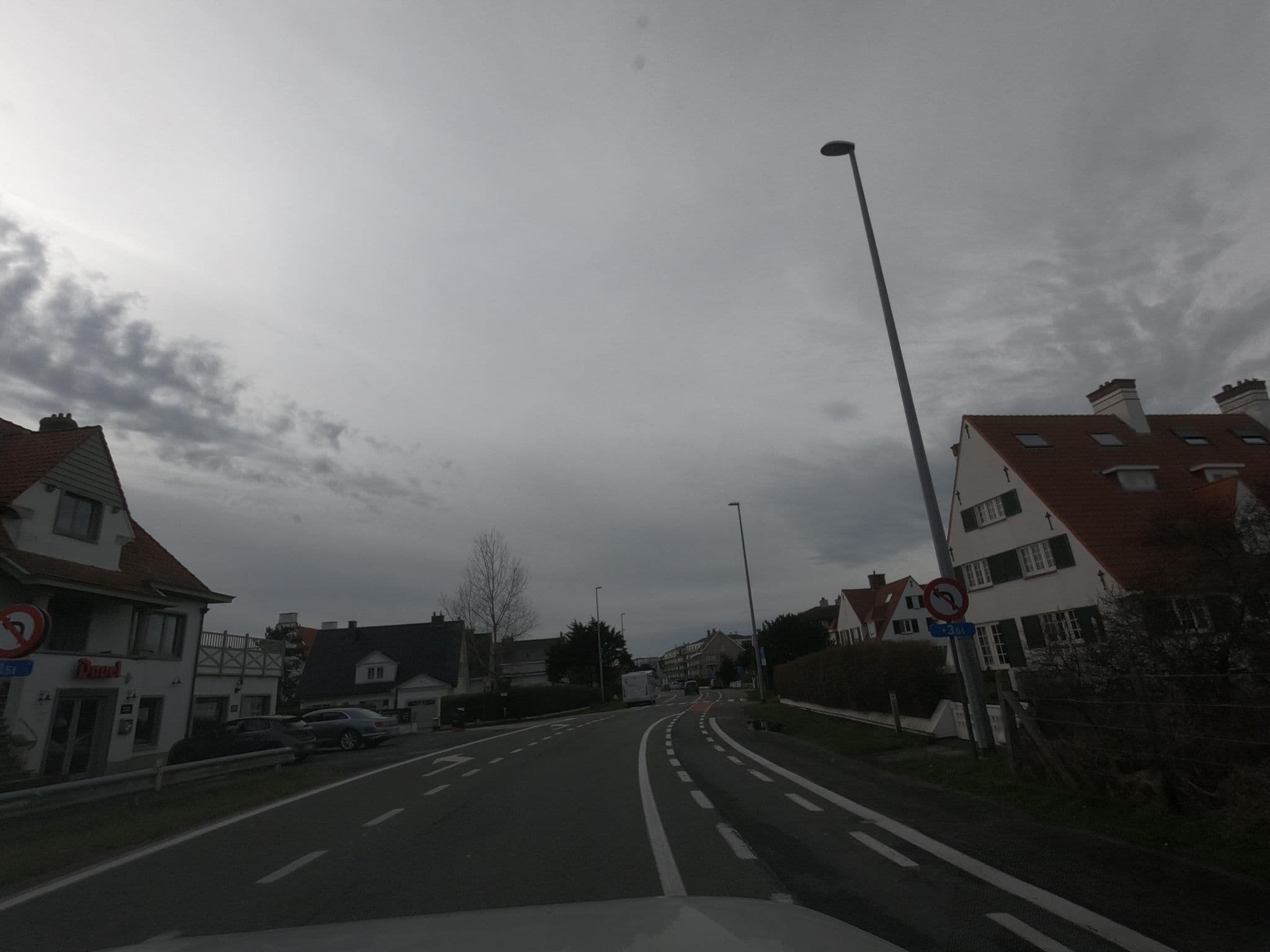 Street view near Ricordi Sfeercafé en B&B, De Haan — © filipc (CC BY-SA · Mapillary)