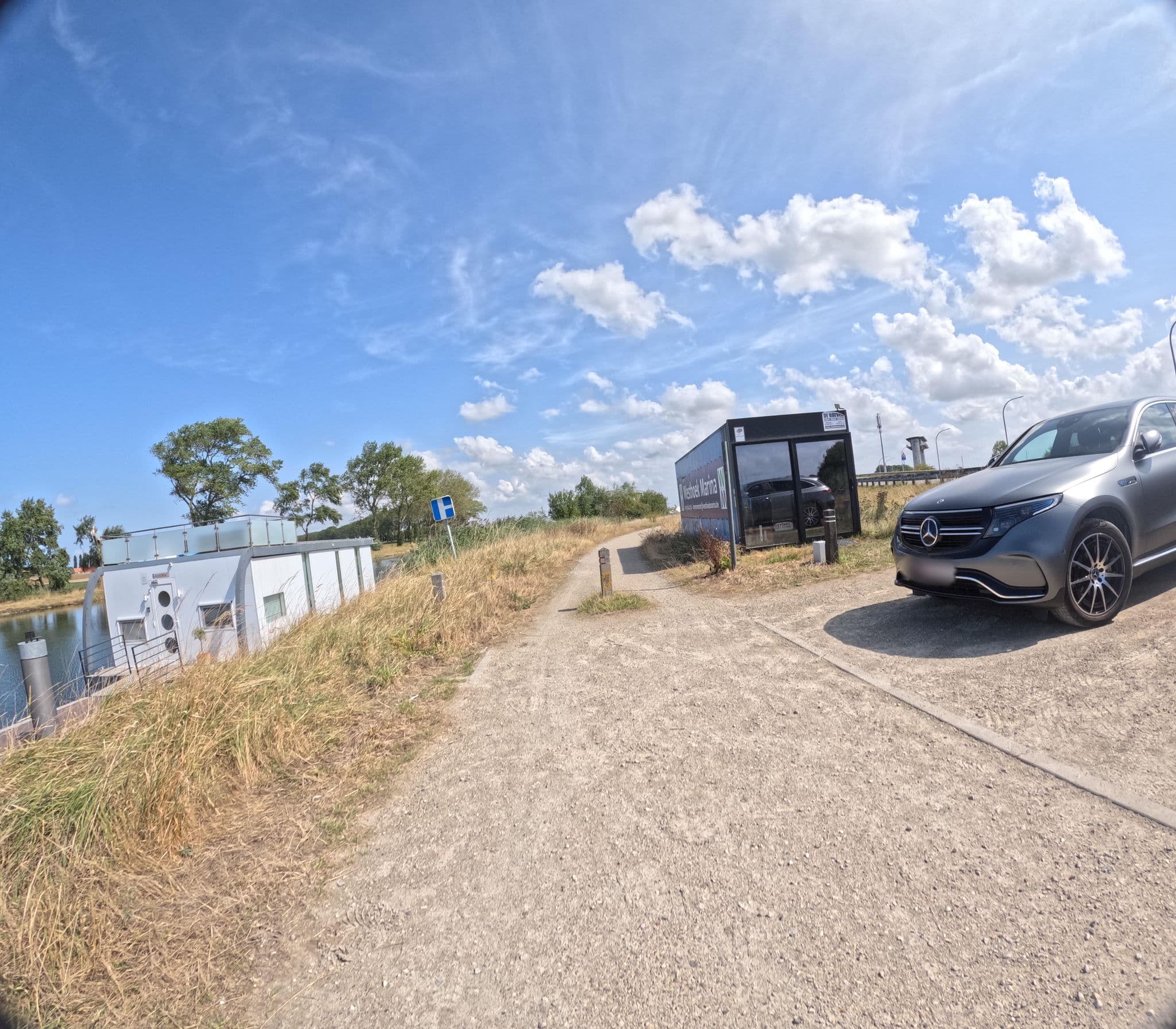 Street view near HomeBoat Nieuwpoort, Nieuwpoort — © filipc (CC BY-SA · Mapillary)