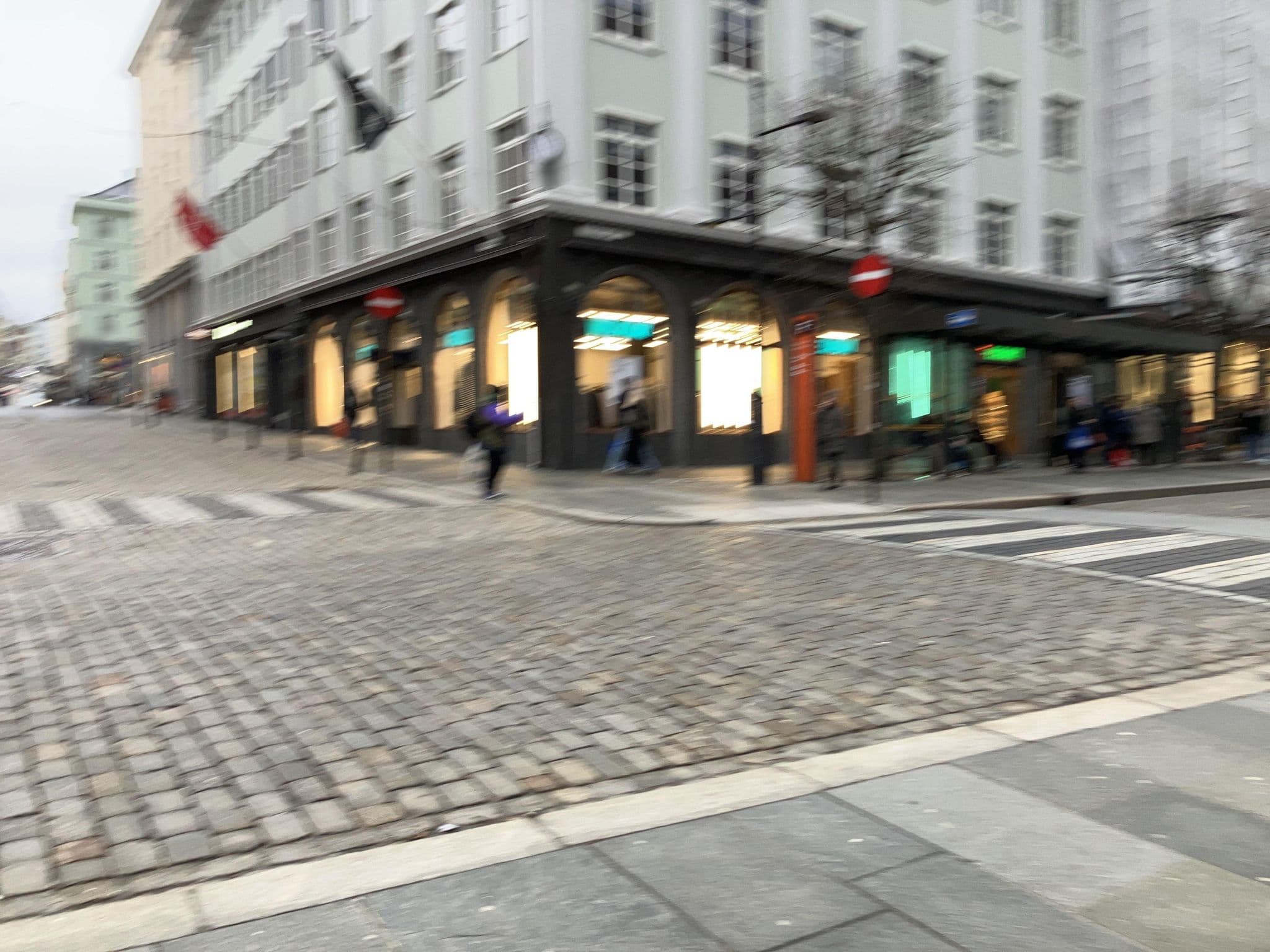 Street view near De Historiske AS, Bergen — © southglos (CC BY-SA · Mapillary)