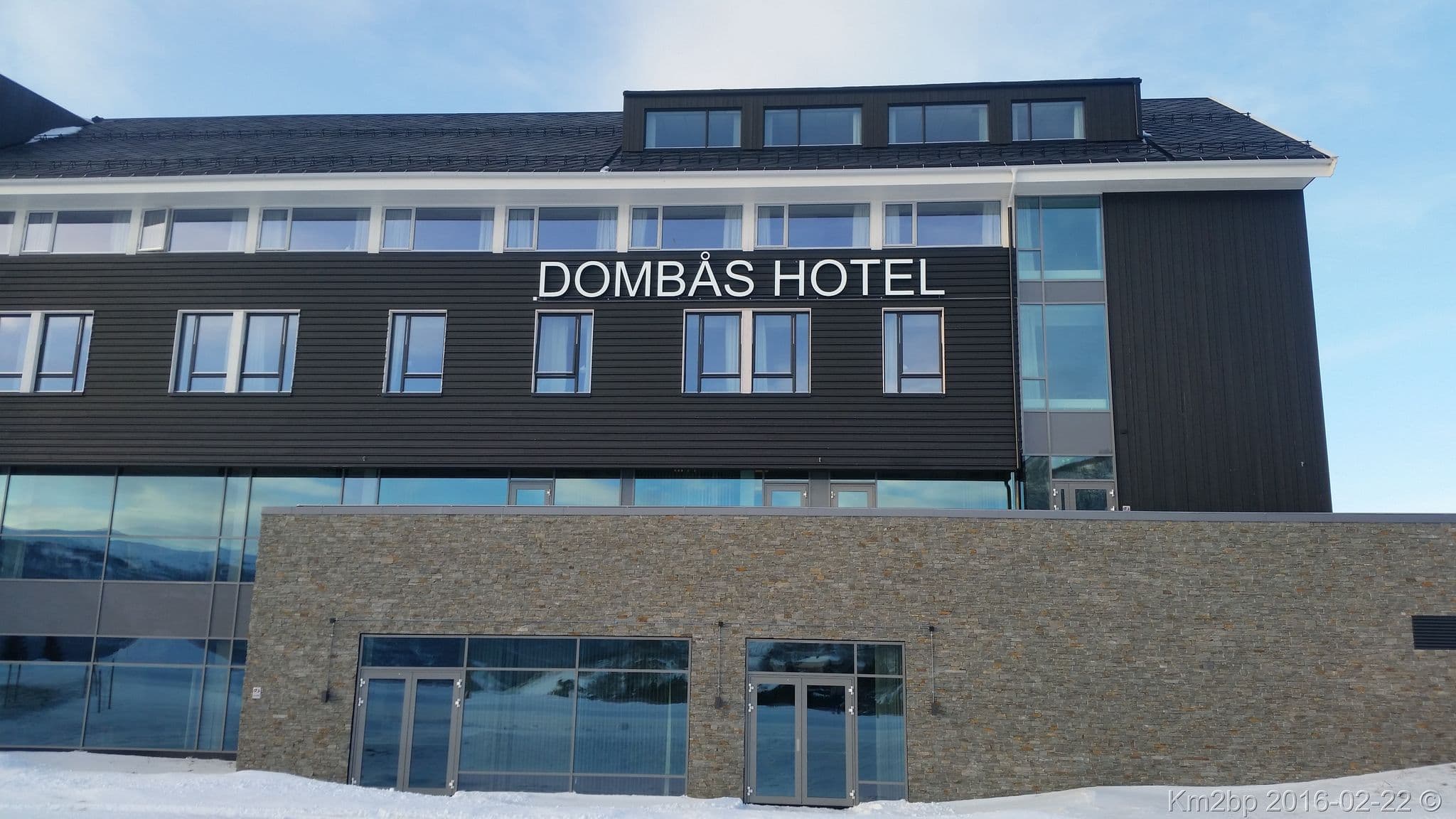 Street view near Dombås Hotell, Dombås — © km2bp (CC BY-SA · Mapillary)