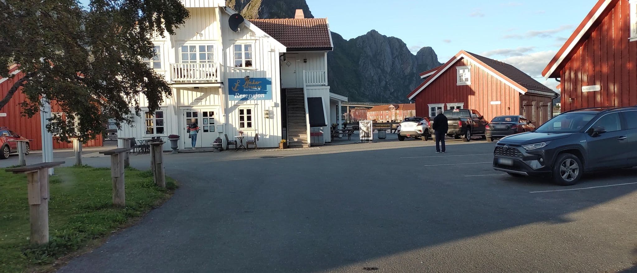 Street view near Anker Brygge Rorbusuiter AS, Svolvær — © jrc21 (CC BY-SA · Mapillary)