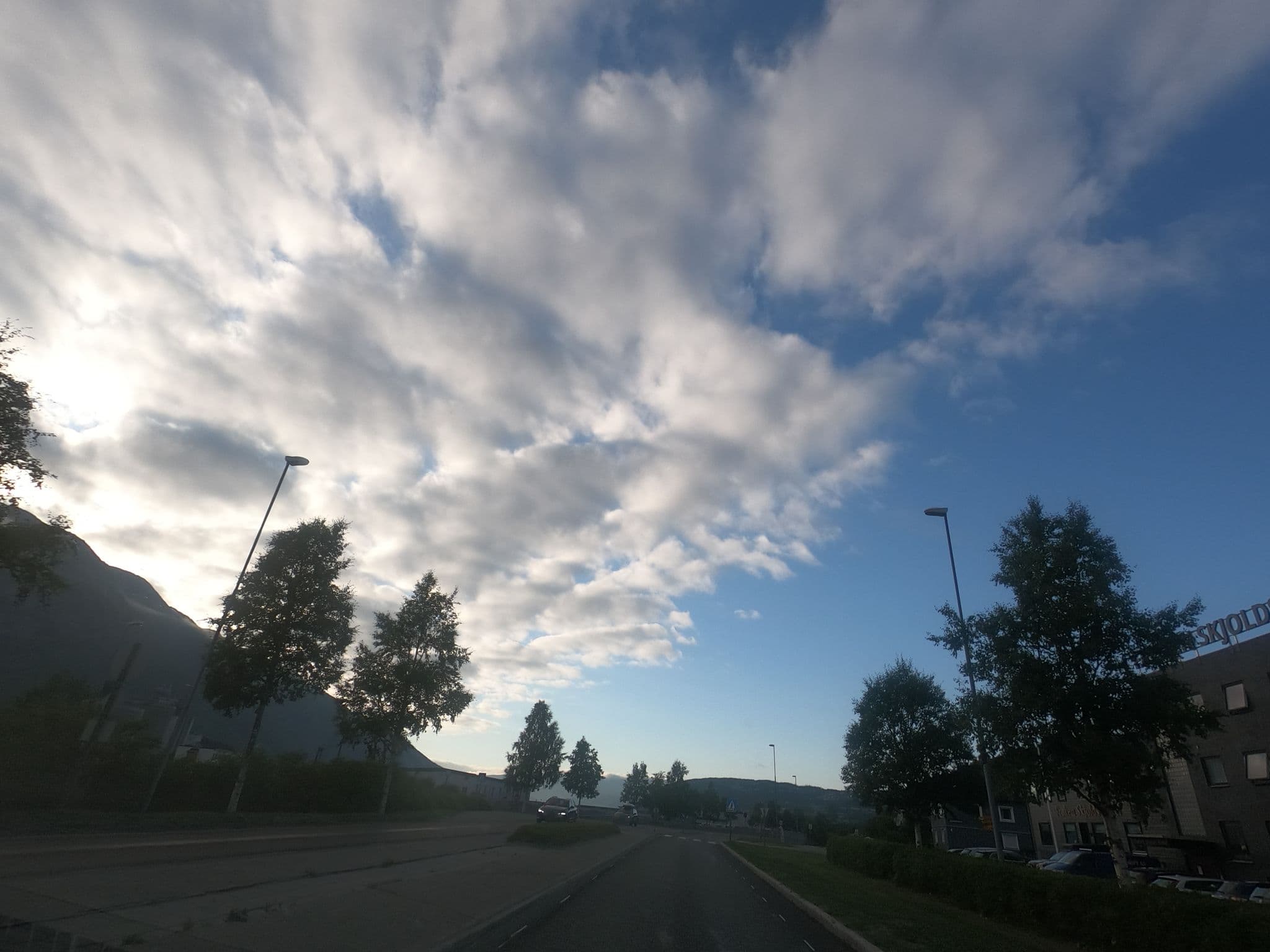 Street view near Frøken Skjolds Hotell, Mosjøen — © sigtill (CC BY-SA · Mapillary)