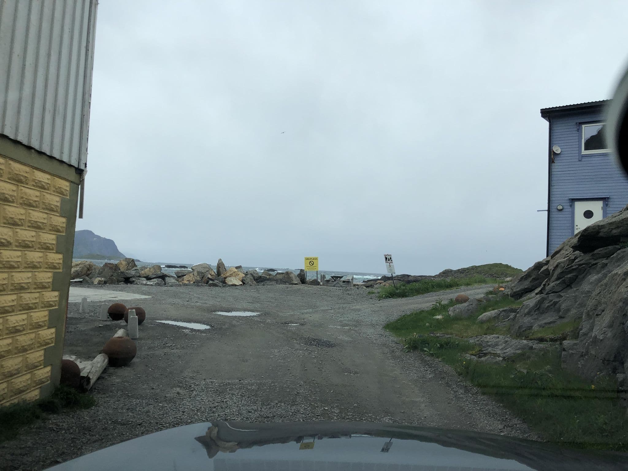 Street view near Rooms in a coastal fishing village Nyksund, Myre — © laye (CC BY-SA · Mapillary)