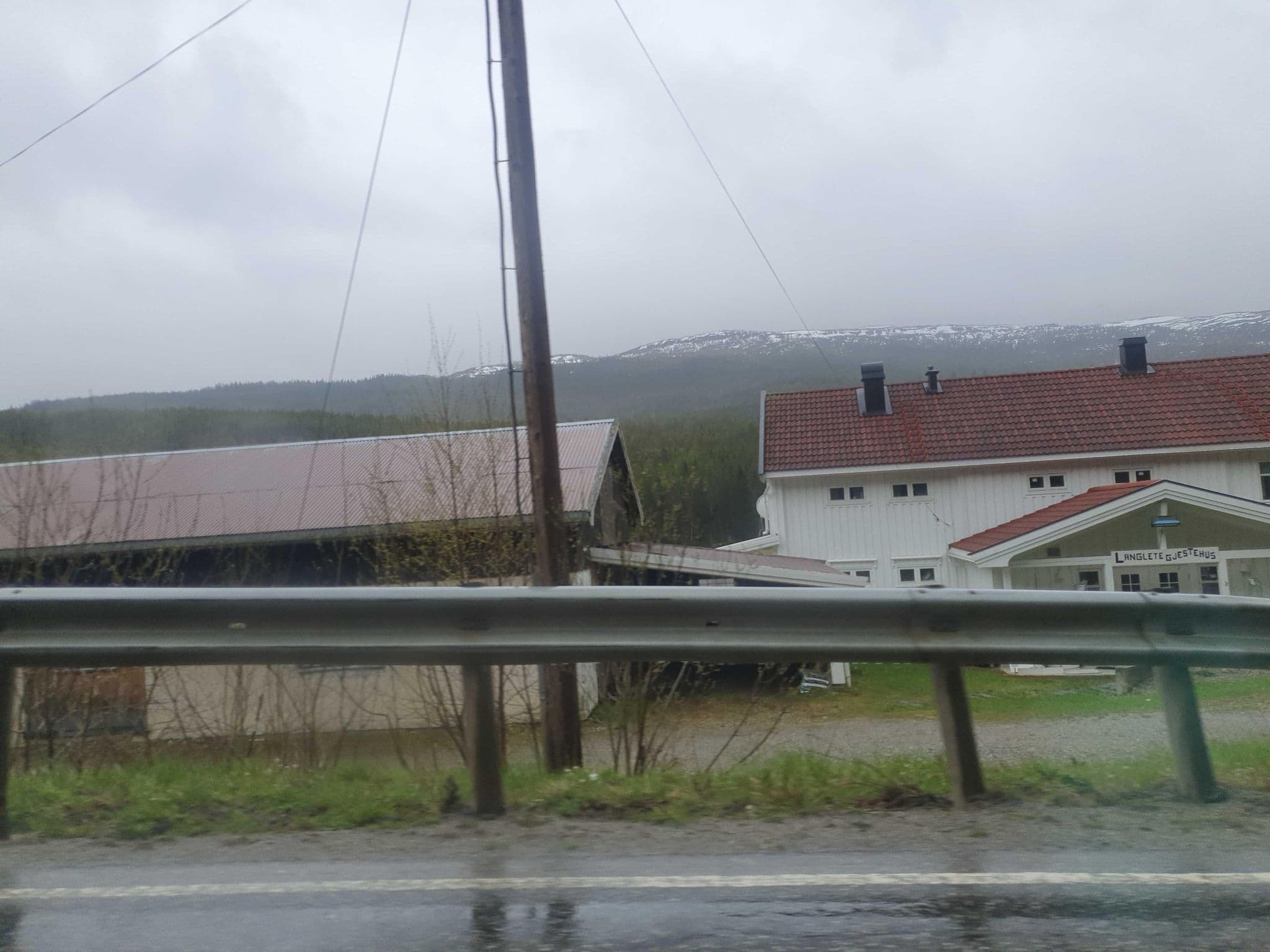 Street view near Langlete Gjestehus, Lundamo — © pbb (CC BY-SA · Mapillary)