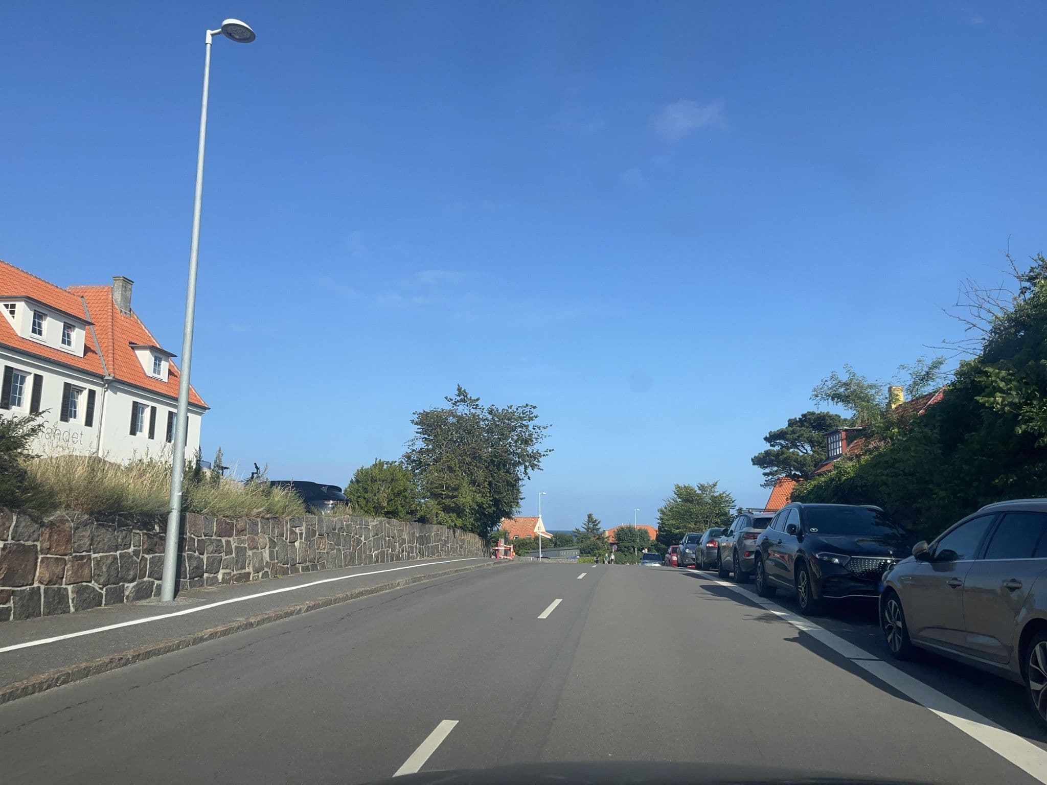 Street view near Hotel & Restaurant Nordlandet, Allinge — © fod (CC BY-SA · Mapillary)