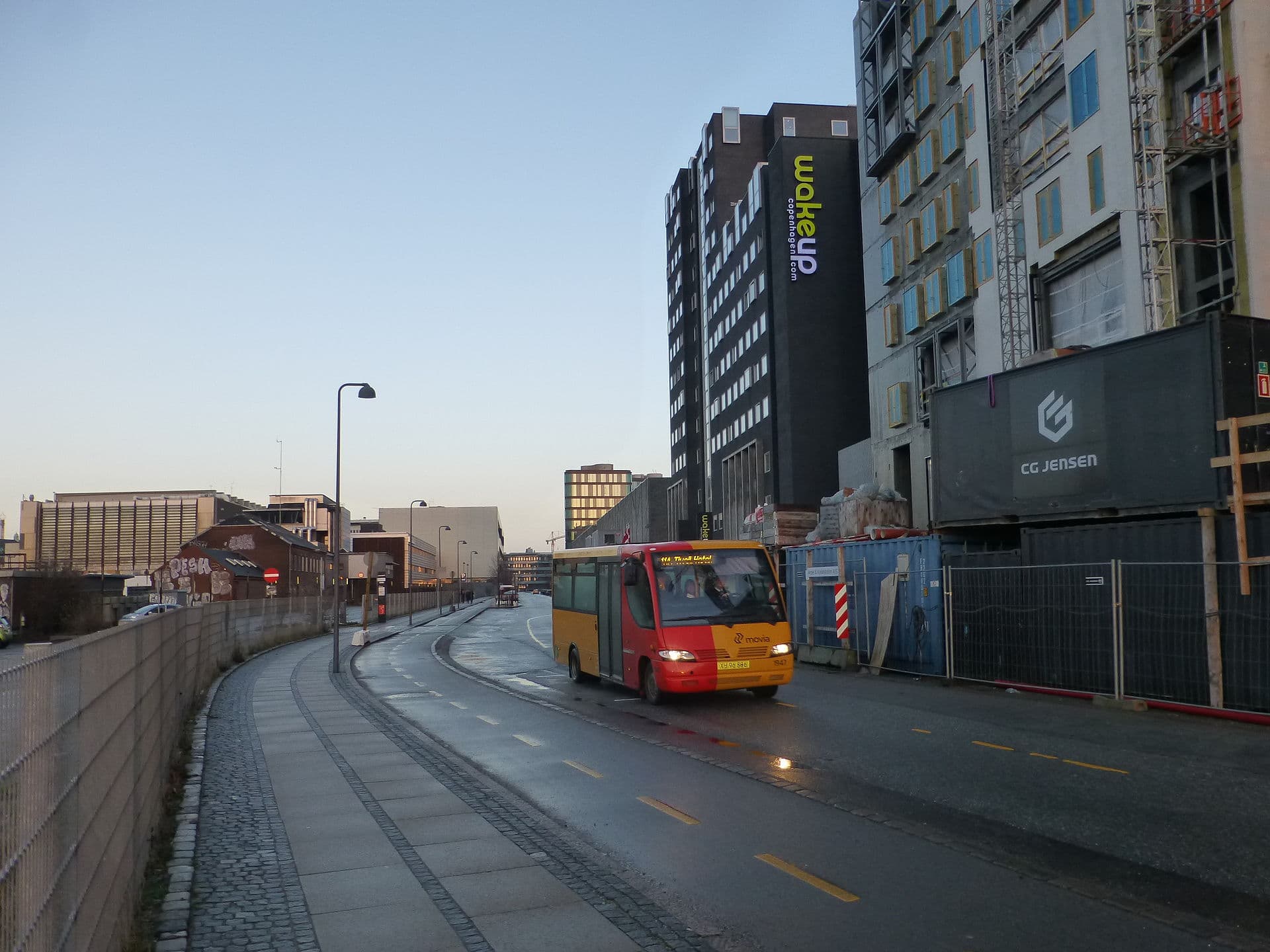 Wakeup Copenhagen, Carsten Niebuhrs Gade (via Wikimedia Commons, CC BY-SA 4.0)