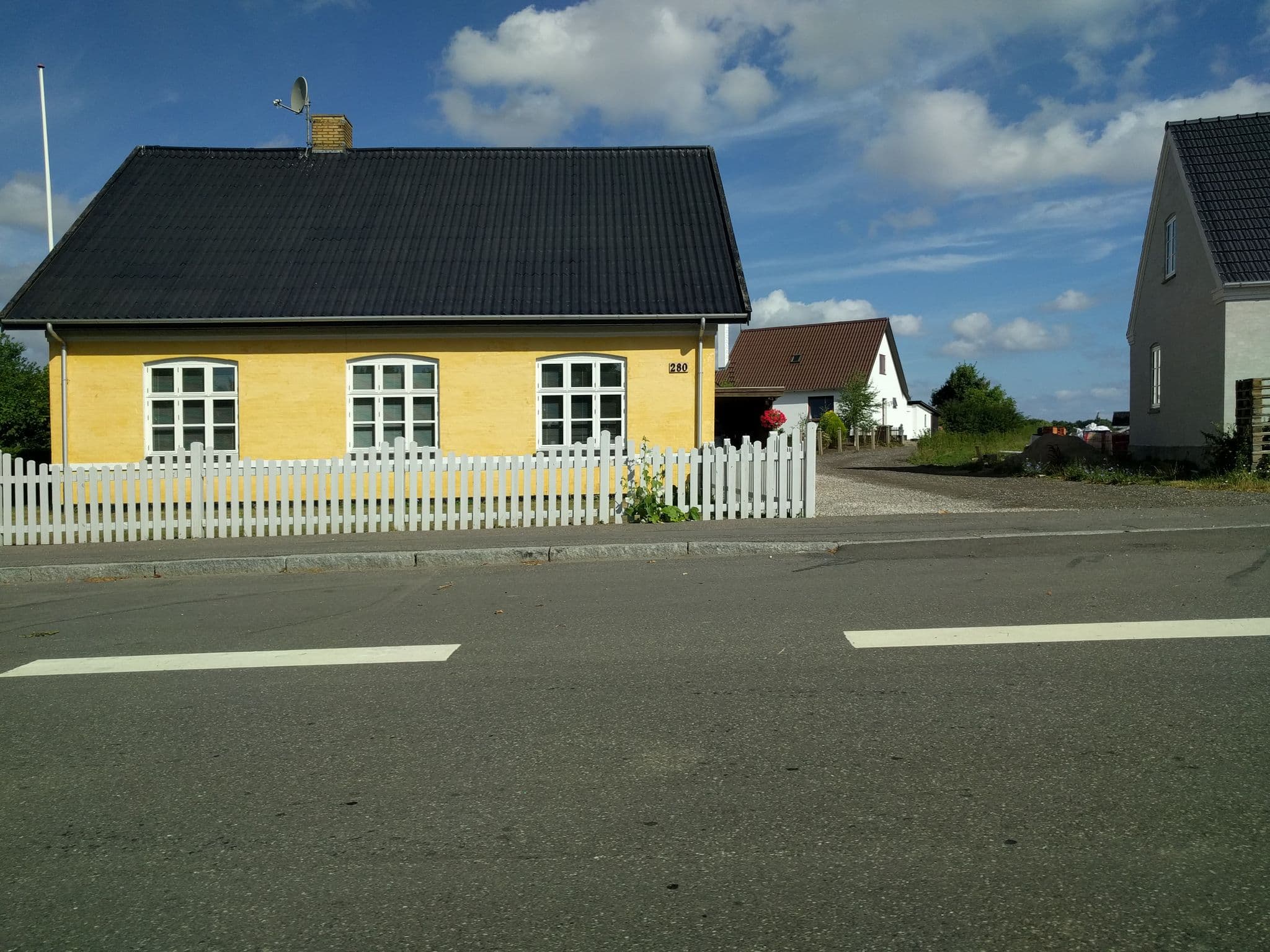 Street view near NyGammelsø B&B og Selskabslokale, Stege — © mszilas (CC BY-SA · Mapillary)