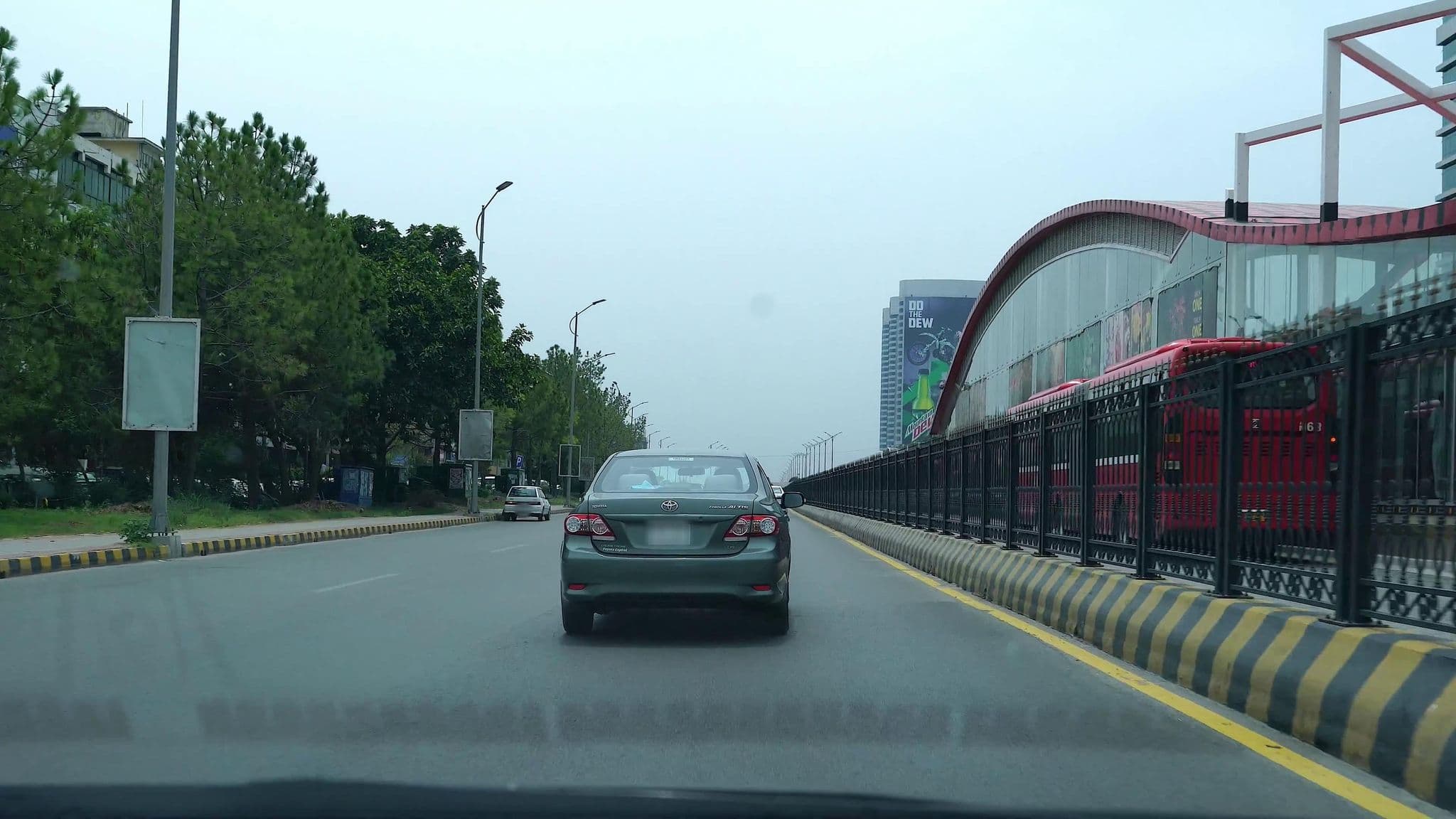Street view near Hotel Crown CP, Islamabad — © cut (CC BY-SA · Mapillary)