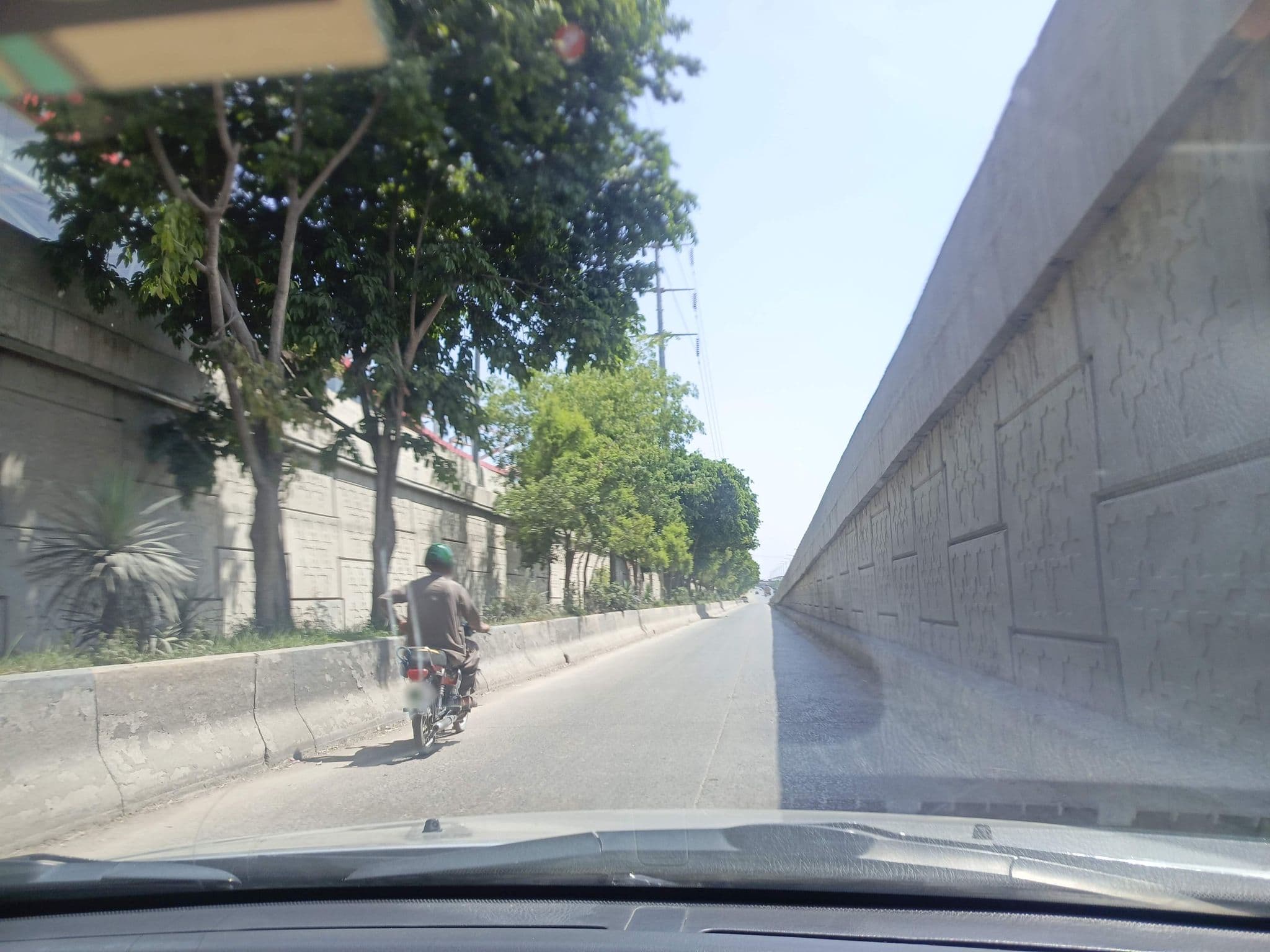 Street view near Hotel and hostel continental, Rawalpindi — © potato12 (CC BY-SA · Mapillary)