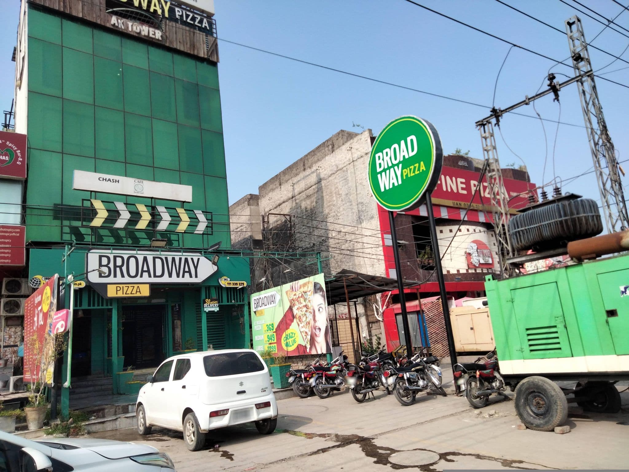 Street view near Hotel Holiday, Lahore — © Mujeebkhan (CC BY-SA · Mapillary)