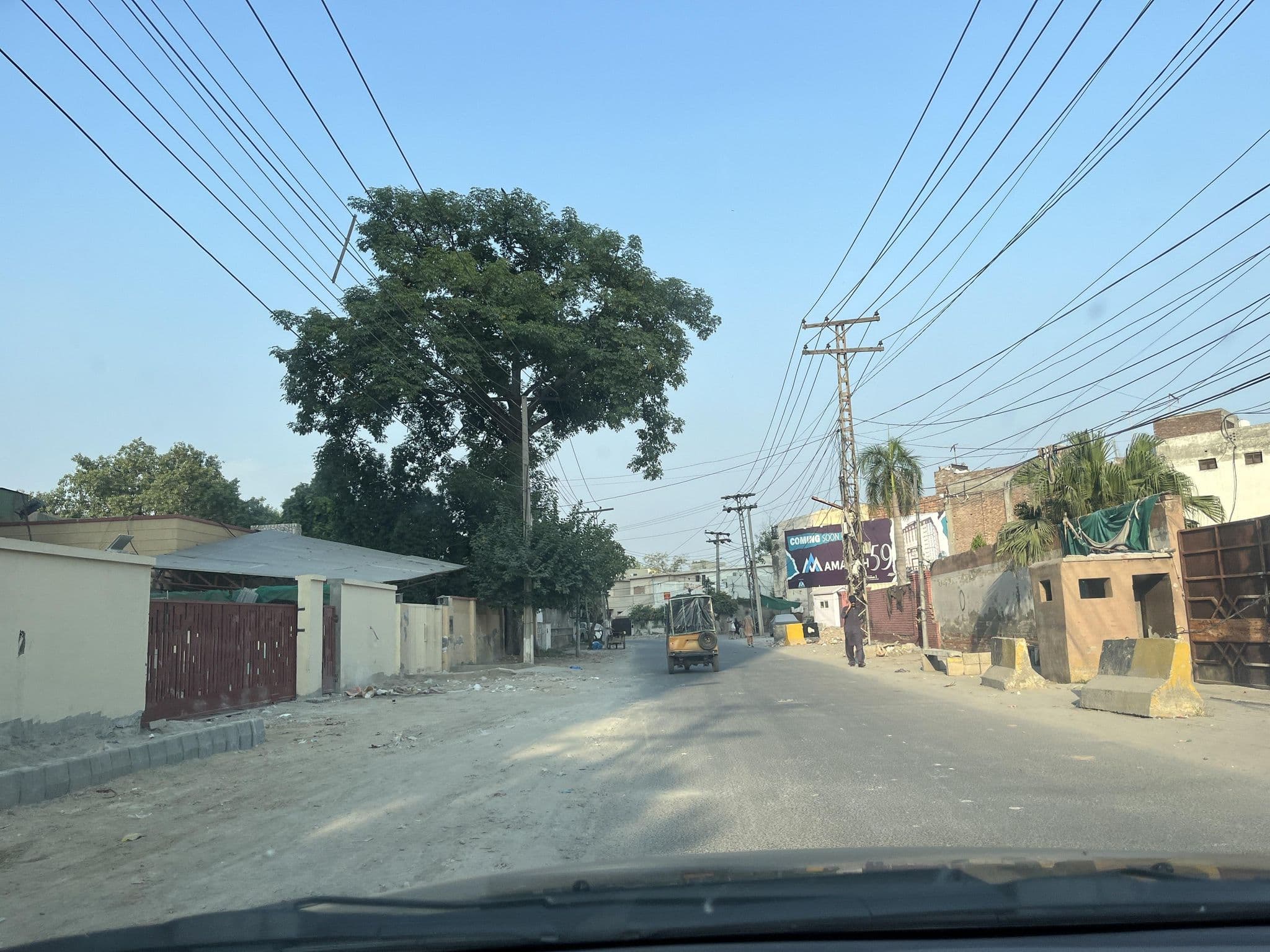 Street view near Luxor Apartments & Suites, Model Town — © masterofnoroad (CC BY-SA · Mapillary)