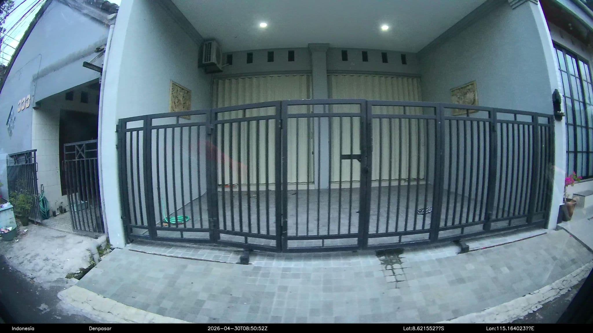 Street view near Casa Madrid, Dalung — © Kaart---LEFT (CC BY-SA · Mapillary)