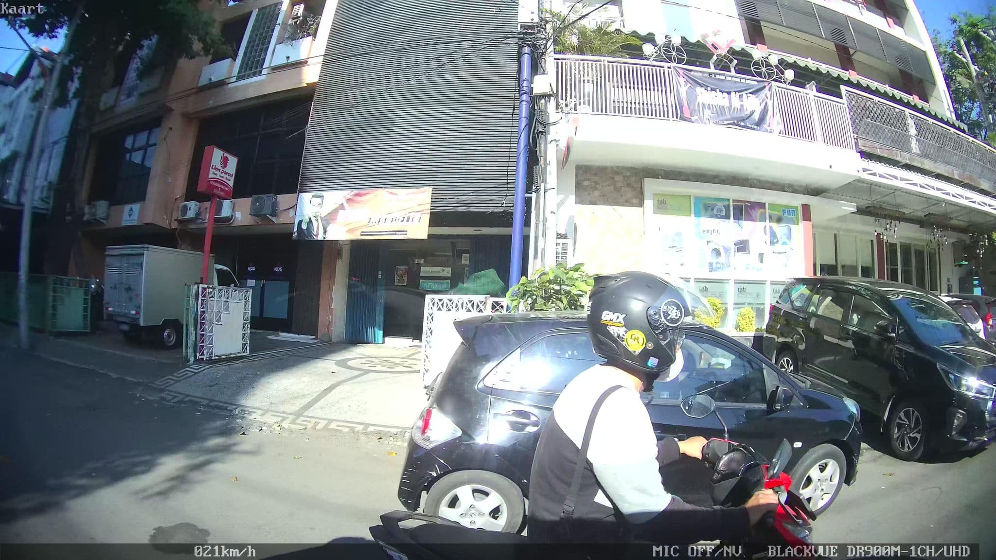 Street view near Tab Capsule Hotel Kayoon - Surabaya, Surabaya — © kaart_2 (CC BY-SA · Mapillary)