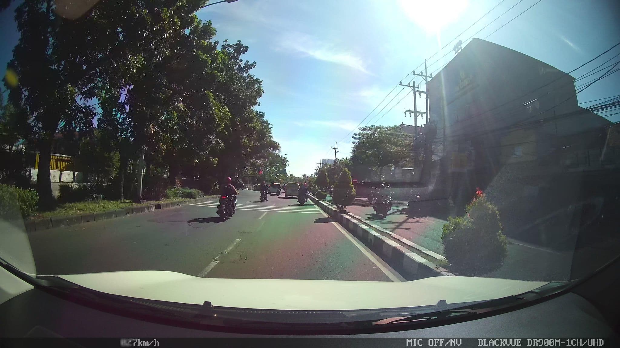 Street view near Livinn Hotel Kendangsari, Gedangan — © kaart_2 (CC BY-SA · Mapillary)