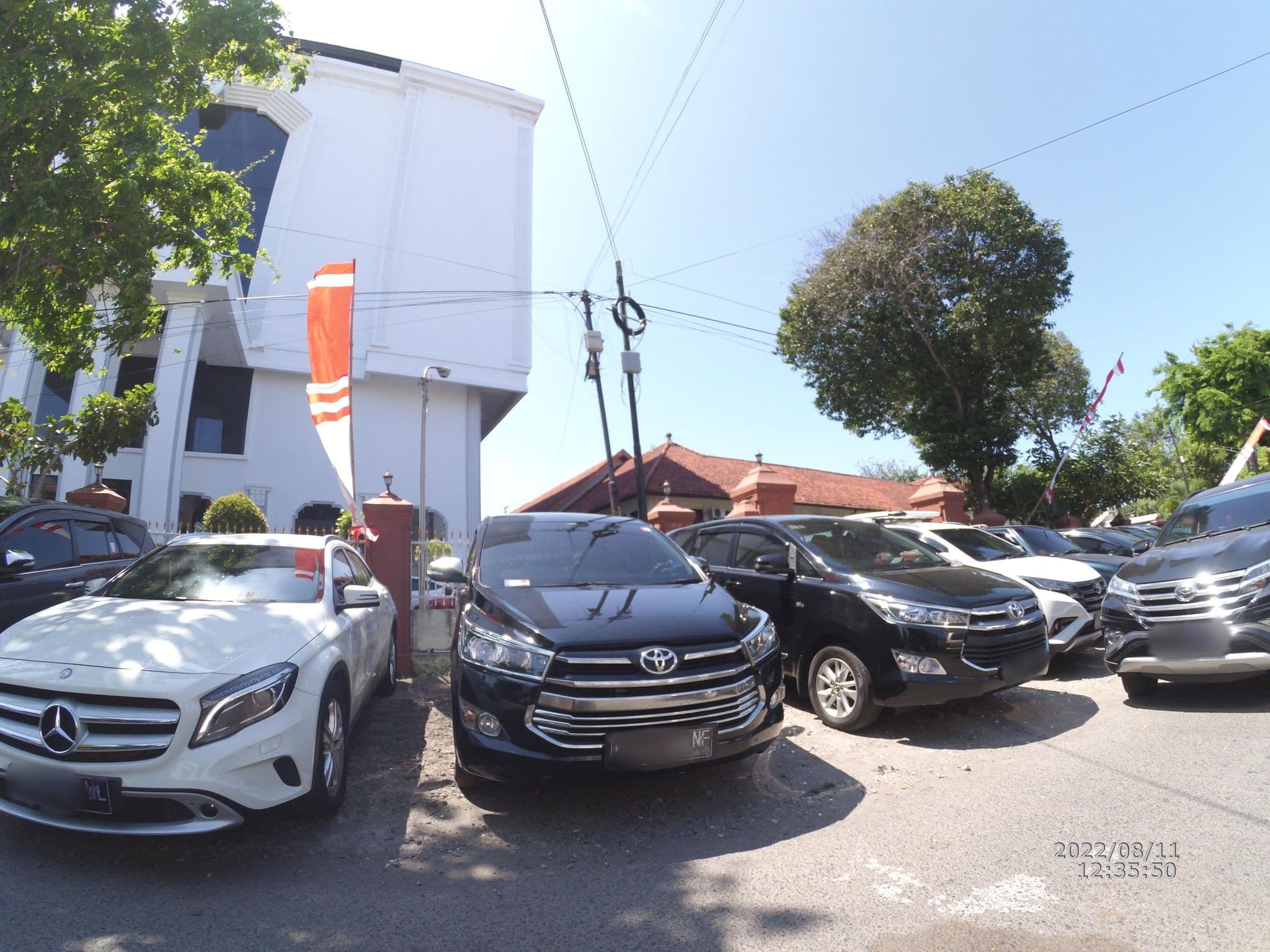 Street view near Hotel Jayantara, Surabaya — © maphunter_id (CC BY-SA · Mapillary)