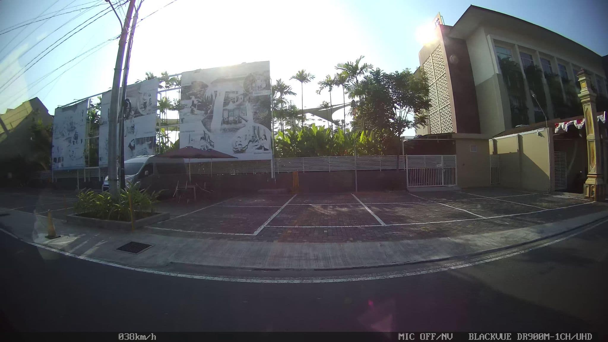 Street view near Eastparc Hotel Yogyakarta, Yogyakarta — © kaart_1 (CC BY-SA · Mapillary)