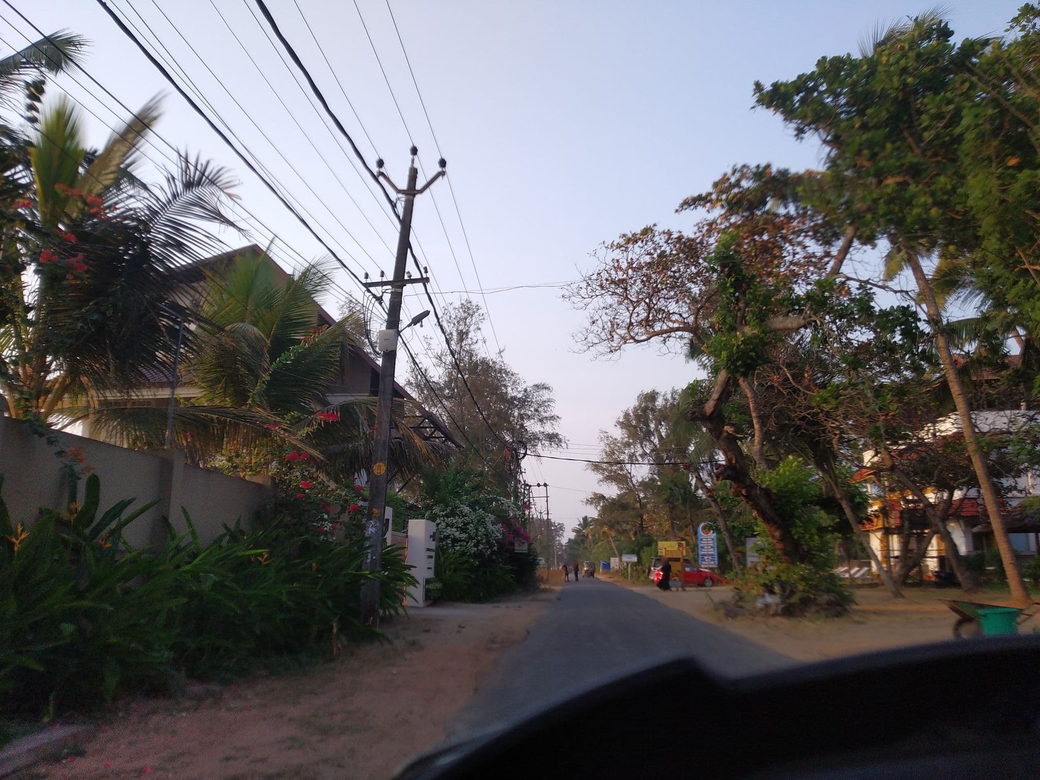 Street view near Sealine Beach Resort Cherai, Vadakakarai — © jothishbabu (CC BY-SA · Mapillary)