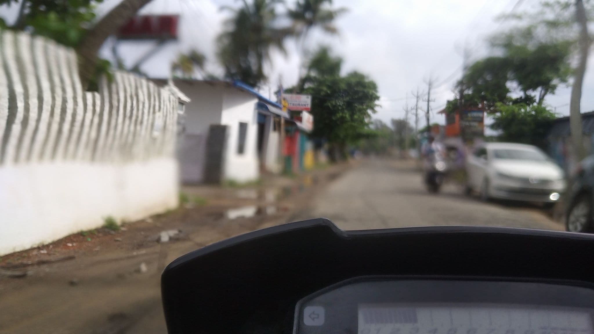 Street view near Rajav Beach Resort, Vadakakarai — © jothishbabu (CC BY-SA · Mapillary)