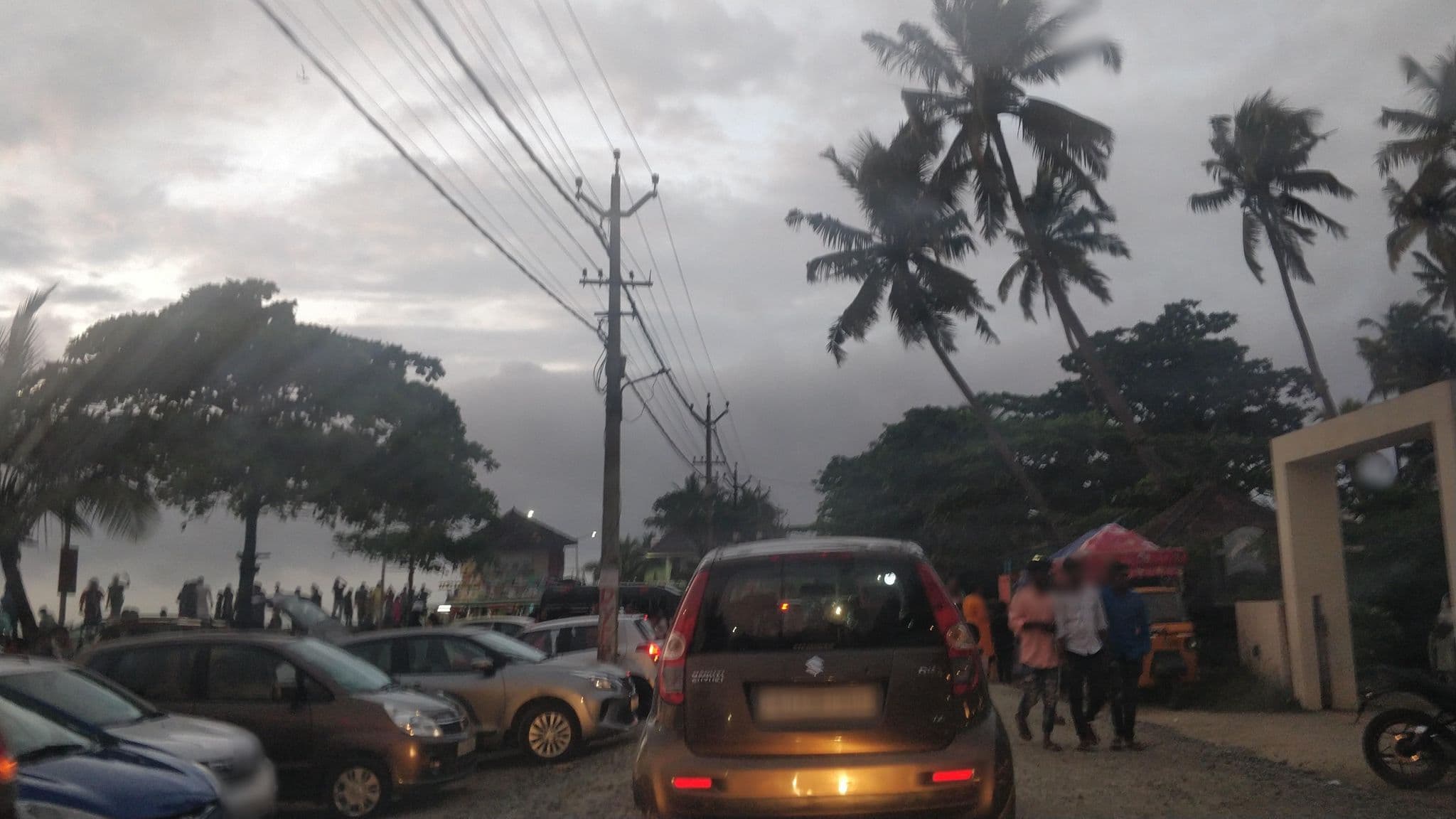Street view near Arabian Pearl Resort, Vadakakarai — © V15 (CC BY-SA · Mapillary)