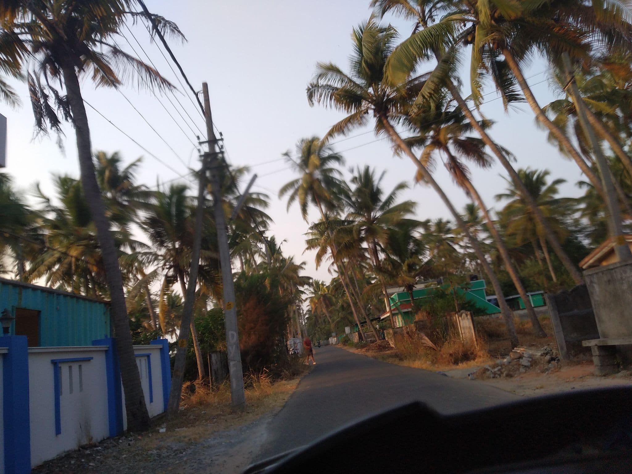 Street view near Cherai Blue views beach resort, Vadakakarai — © jothishbabu (CC BY-SA · Mapillary)