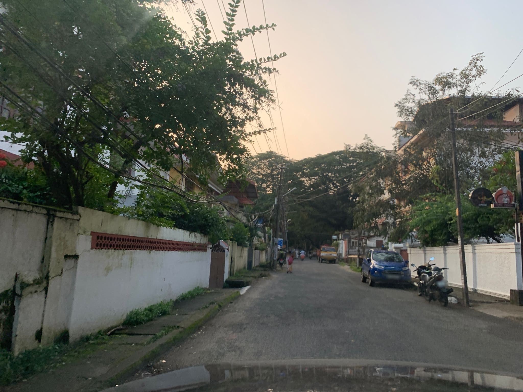 Street view near The Hosteller Fort Kochi, Ocean Edge, Vypīn — © livableurbanism (CC BY-SA · Mapillary)
