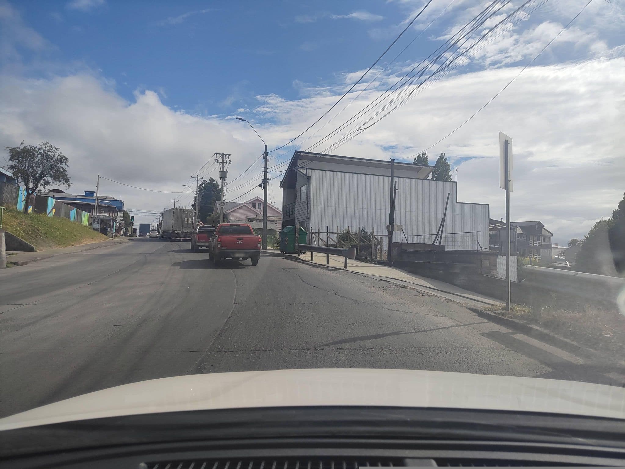 Street view near Volantín, Castro — © andresduhour (CC BY-SA · Mapillary)