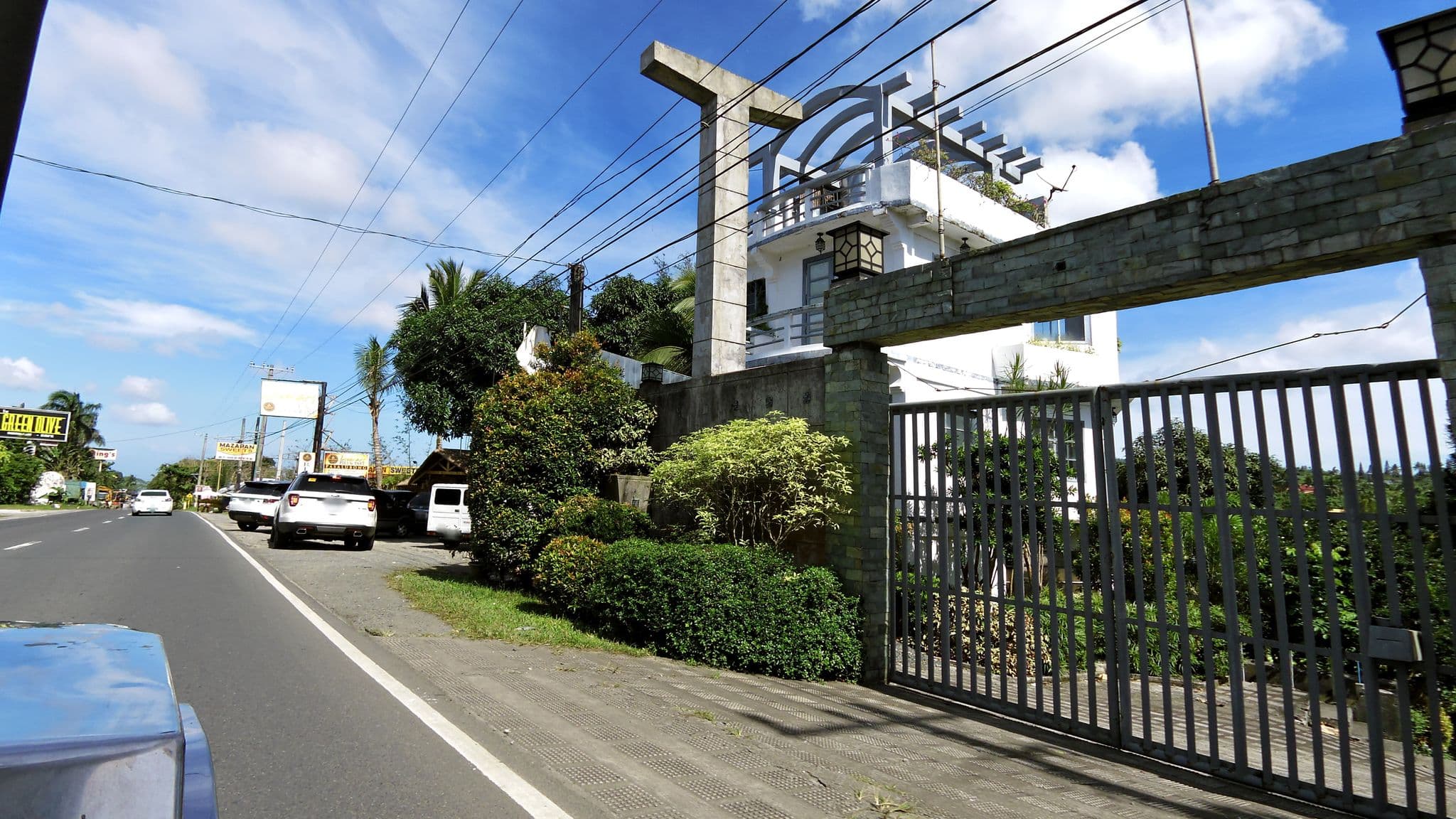 Street view near RedDoorz @ Tagaytay Road, Malabag — © maning (CC BY-SA · Mapillary)