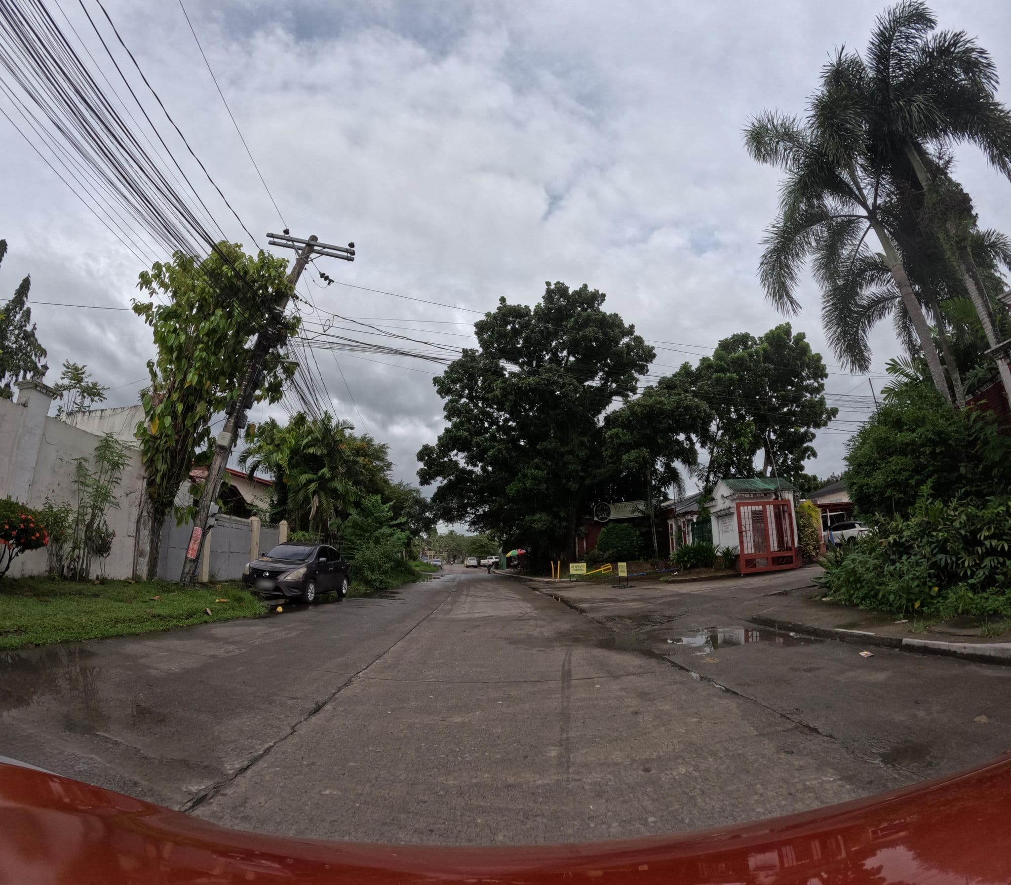 Street view near Huts by LGK, Tacloban — © DyniseLira (CC BY-SA · Mapillary)