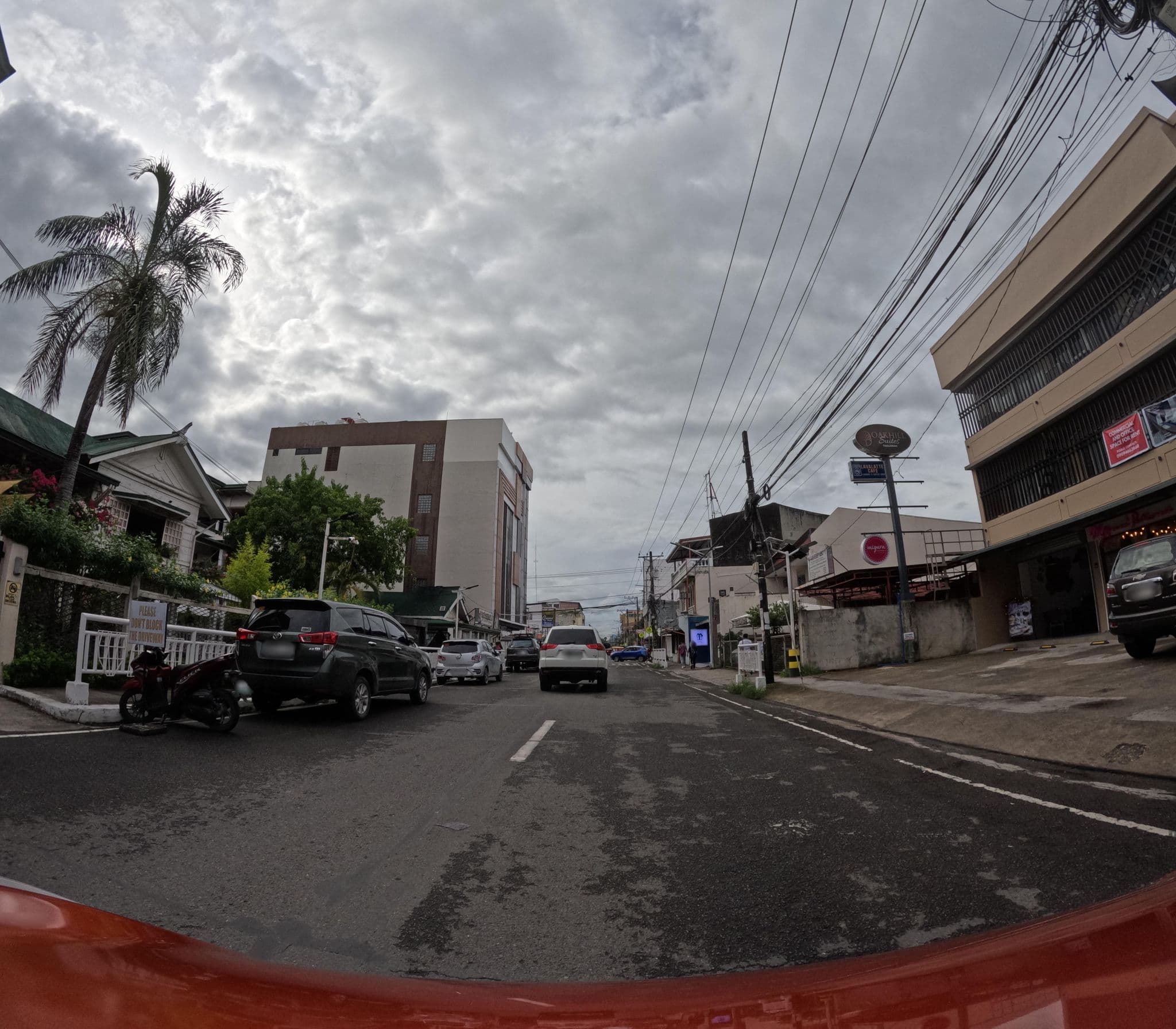 Street view near Oakhill Suites Tacloban, Tacloban — © DyniseLira (CC BY-SA · Mapillary)