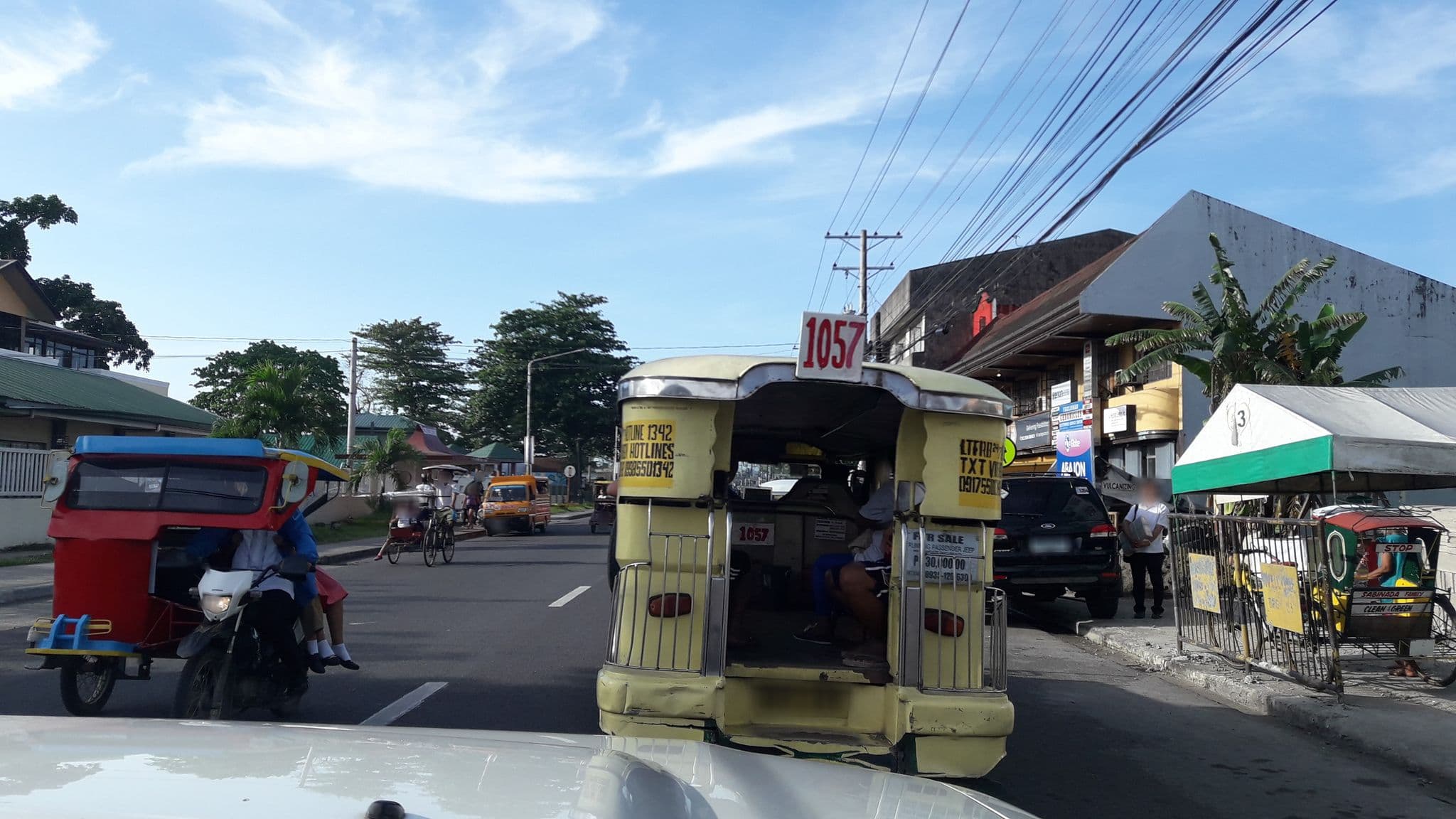 Street view near L.Jayobo Inn, Tacloban — © wmcfall2 (CC BY-SA · Mapillary)