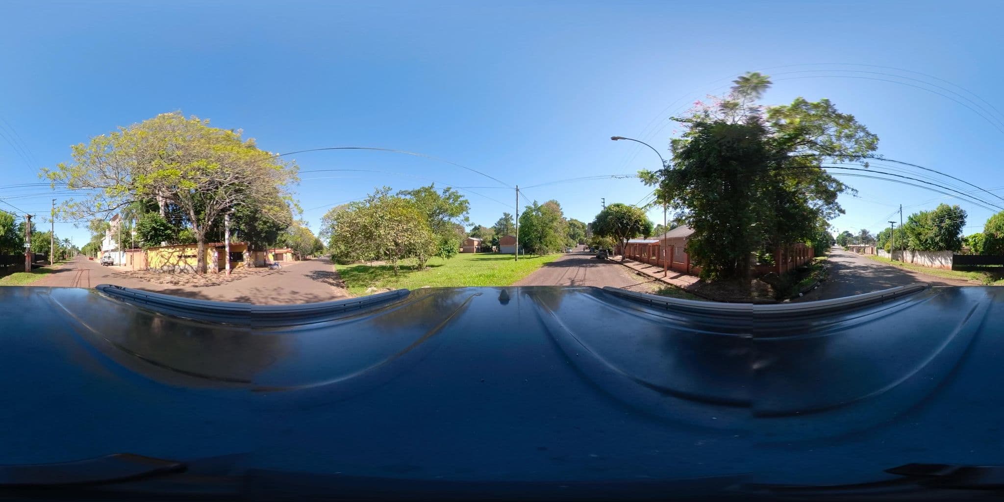Street view near La Locanda Art & Taste Retreat, Puerto Iguazú — © coralfm (CC BY-SA · Mapillary)