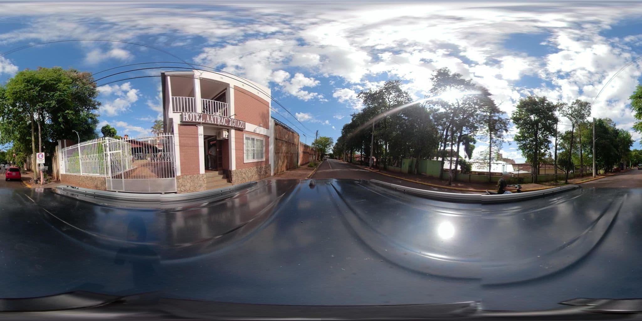 Street view near Hotel AATRAC Iguazú, Puerto Iguazú — © coralfm (CC BY-SA · Mapillary)