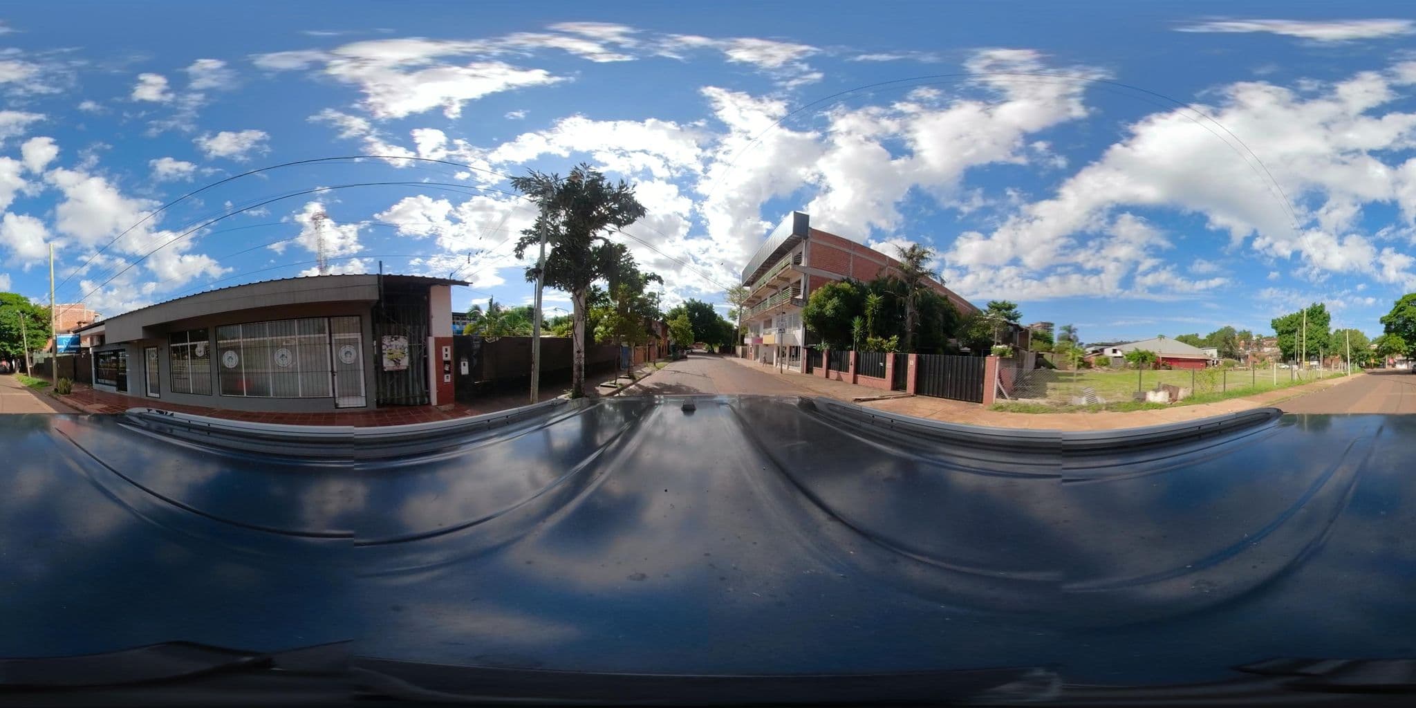 Street view near Posada Portal del Iguazu, Puerto Iguazú — © coralfm (CC BY-SA · Mapillary)