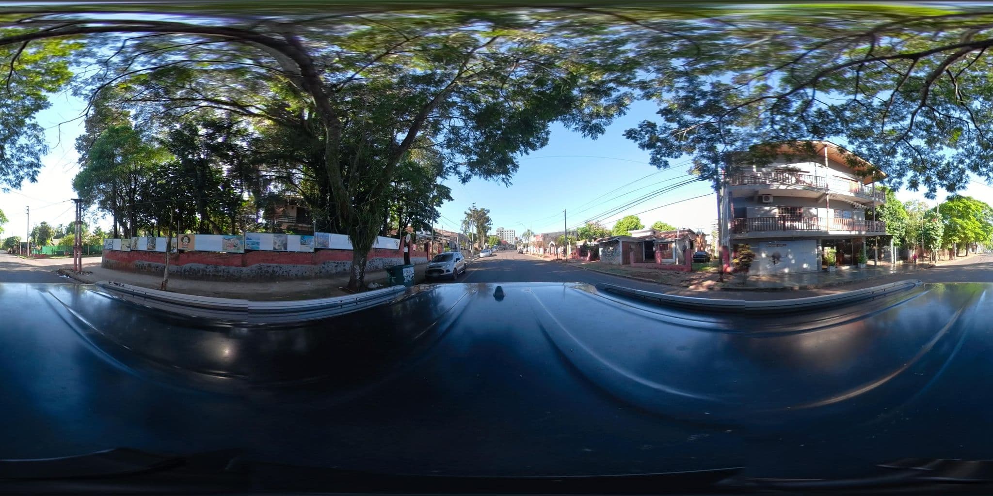 Street view near Hostel y Posada Peter Pan, Puerto Iguazú — © coralfm (CC BY-SA · Mapillary)